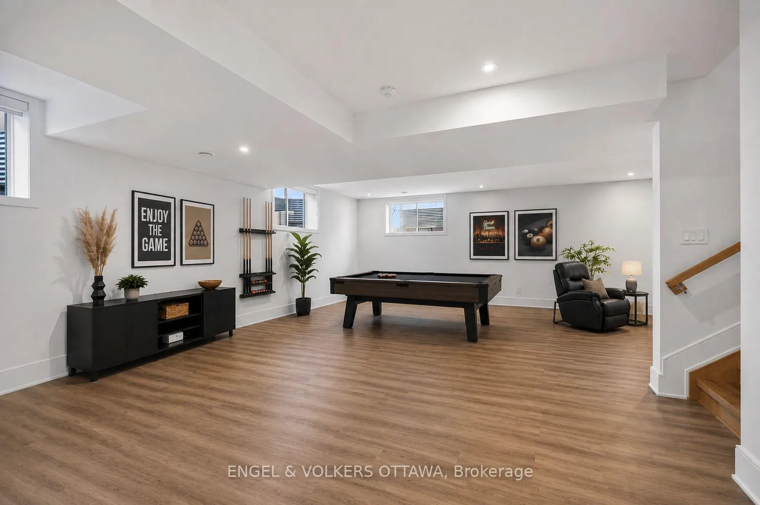 Photo 37 of 102 Granton Avenue, Ottawa, Meadowlands/St. Claire Gardens — HOMEH