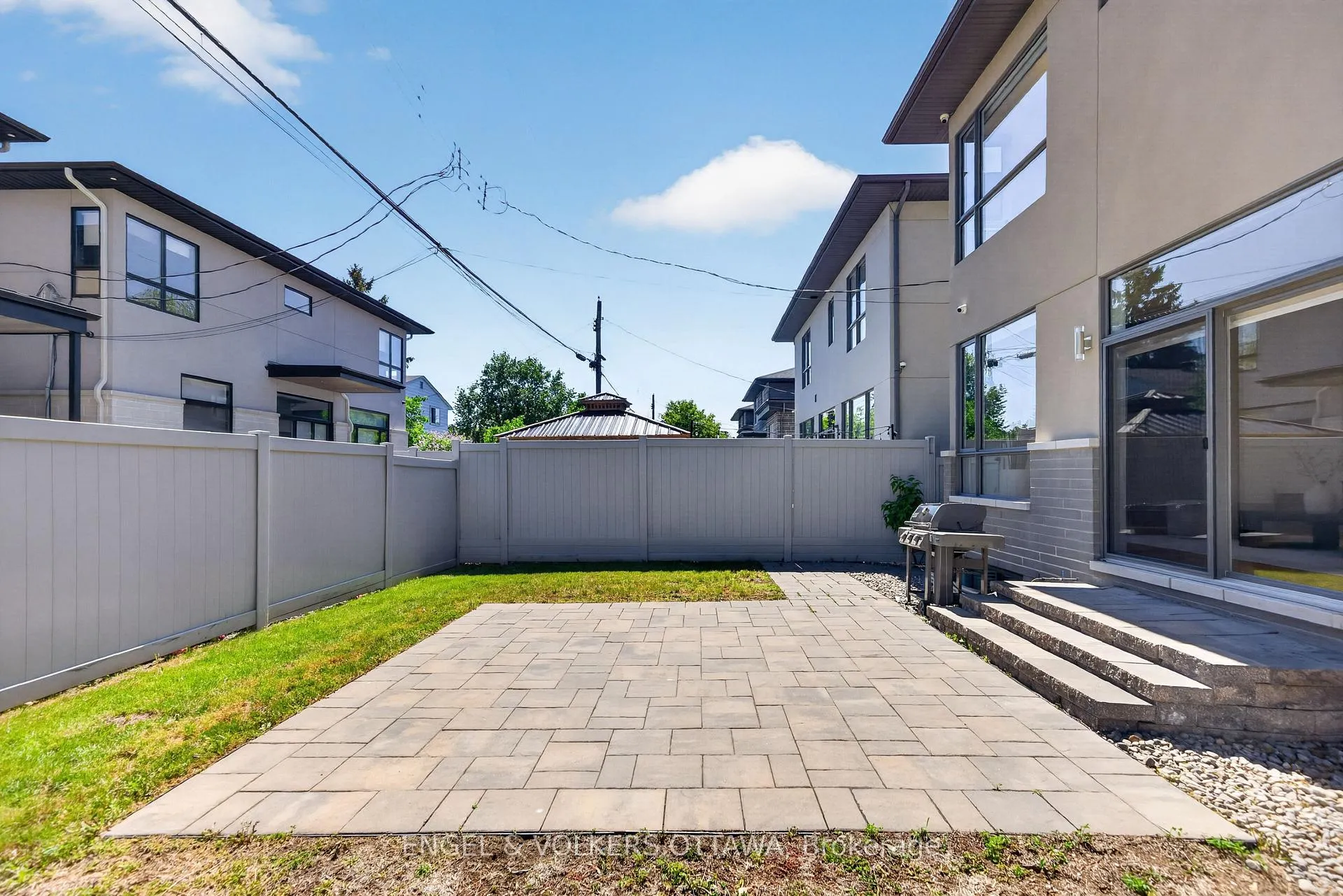 Photo 43 of 102 Granton Avenue, Ottawa, Meadowlands/St. Claire Gardens — HOMEH