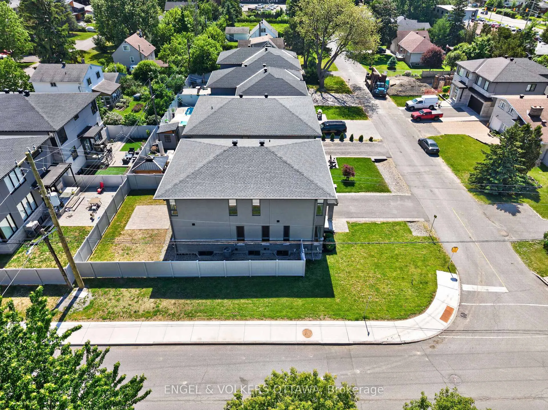 Photo 45 of 102 Granton Avenue, Ottawa, Meadowlands/St. Claire Gardens — HOMEH
