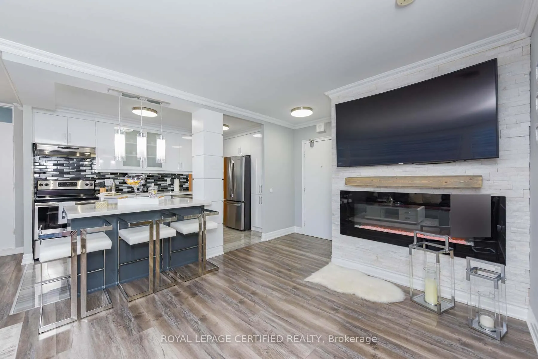 Photo 12 of Unit 204, 3170 Kirwin Avenue E, Mississauga, Cooksville — HOMEH