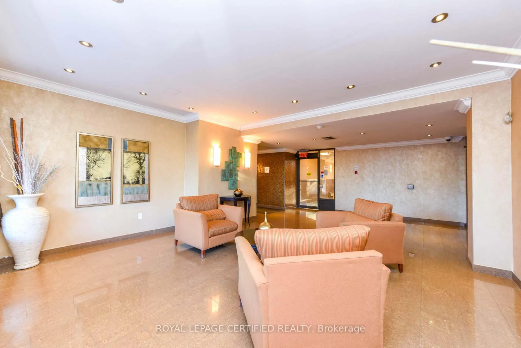 Photo 34 of Unit 204, 3170 Kirwin Avenue E, Mississauga, Cooksville — HOMEH