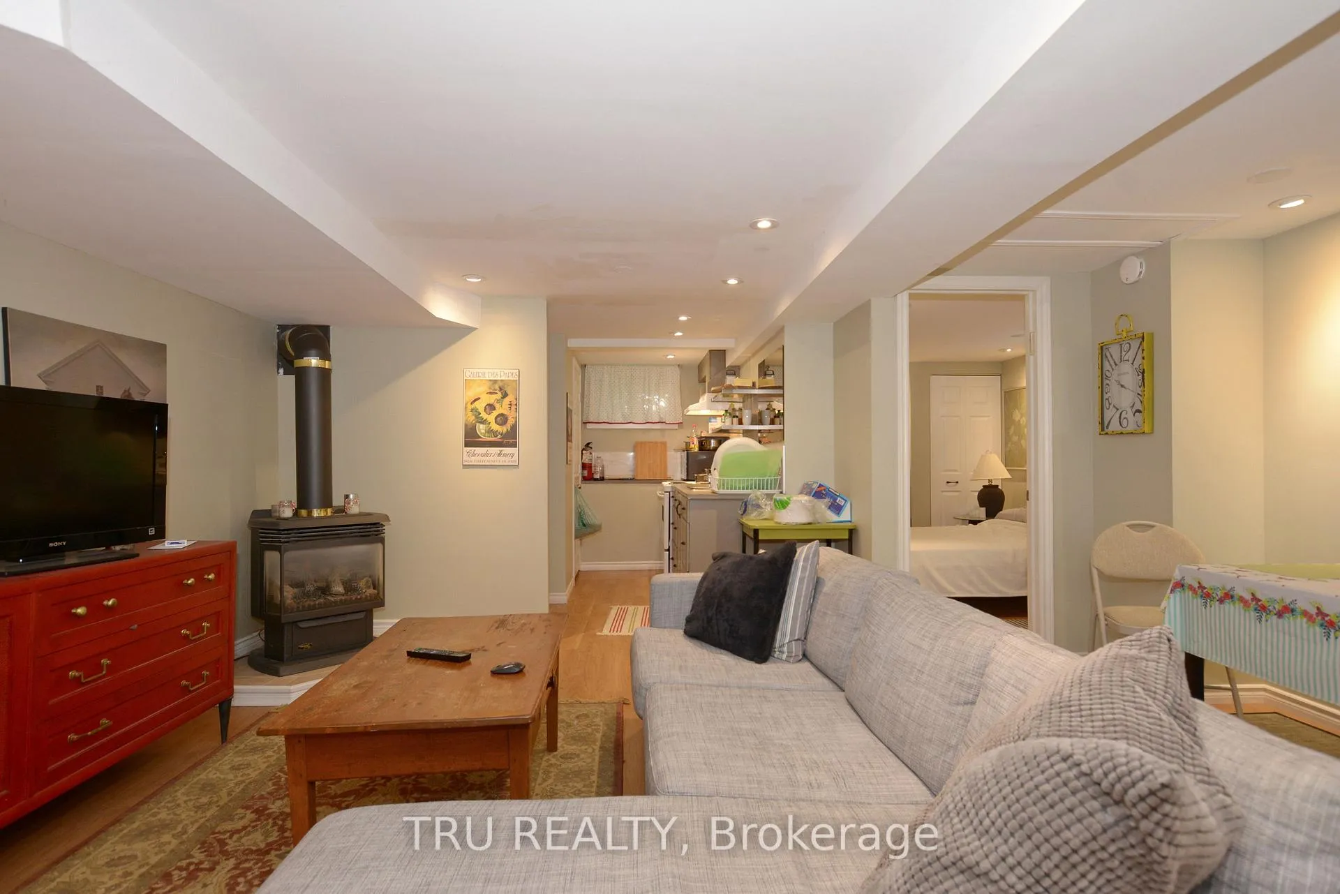 Photo 10 of Unit B, 1106 Clyde Avenue, Ottawa, Copeland Park — HOMEH