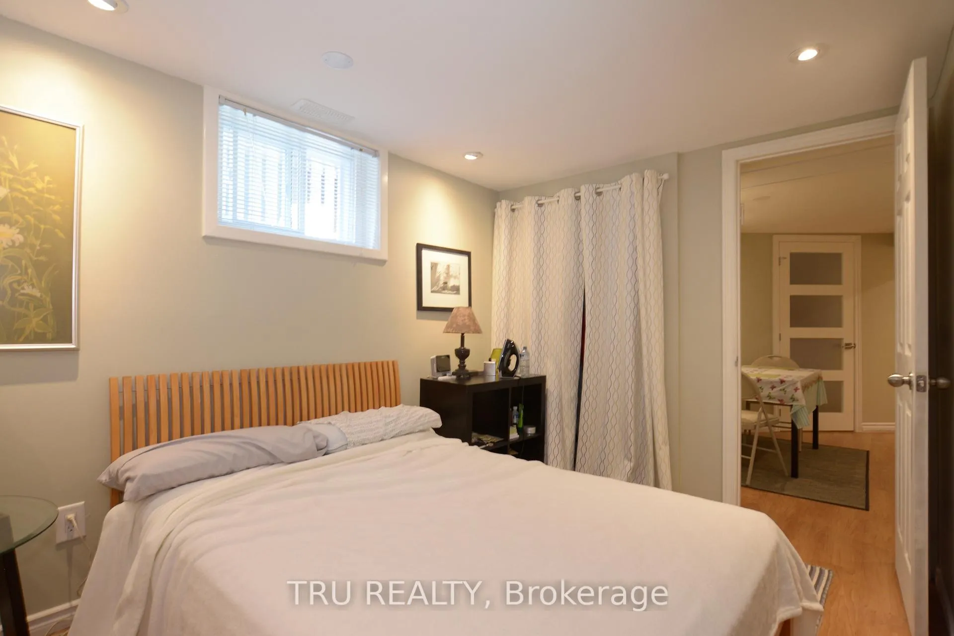 Photo 13 of Unit B, 1106 Clyde Avenue, Ottawa, Copeland Park — HOMEH
