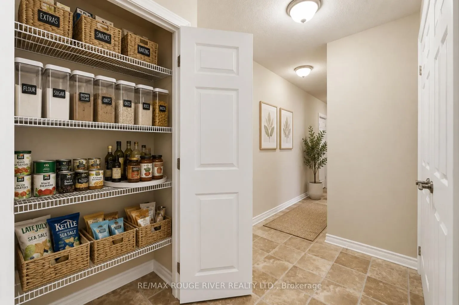 Photo 14 of Unit 1008, 3650 Kaneff Crescent, Mississauga, Mississauga Valleys — HOMEH