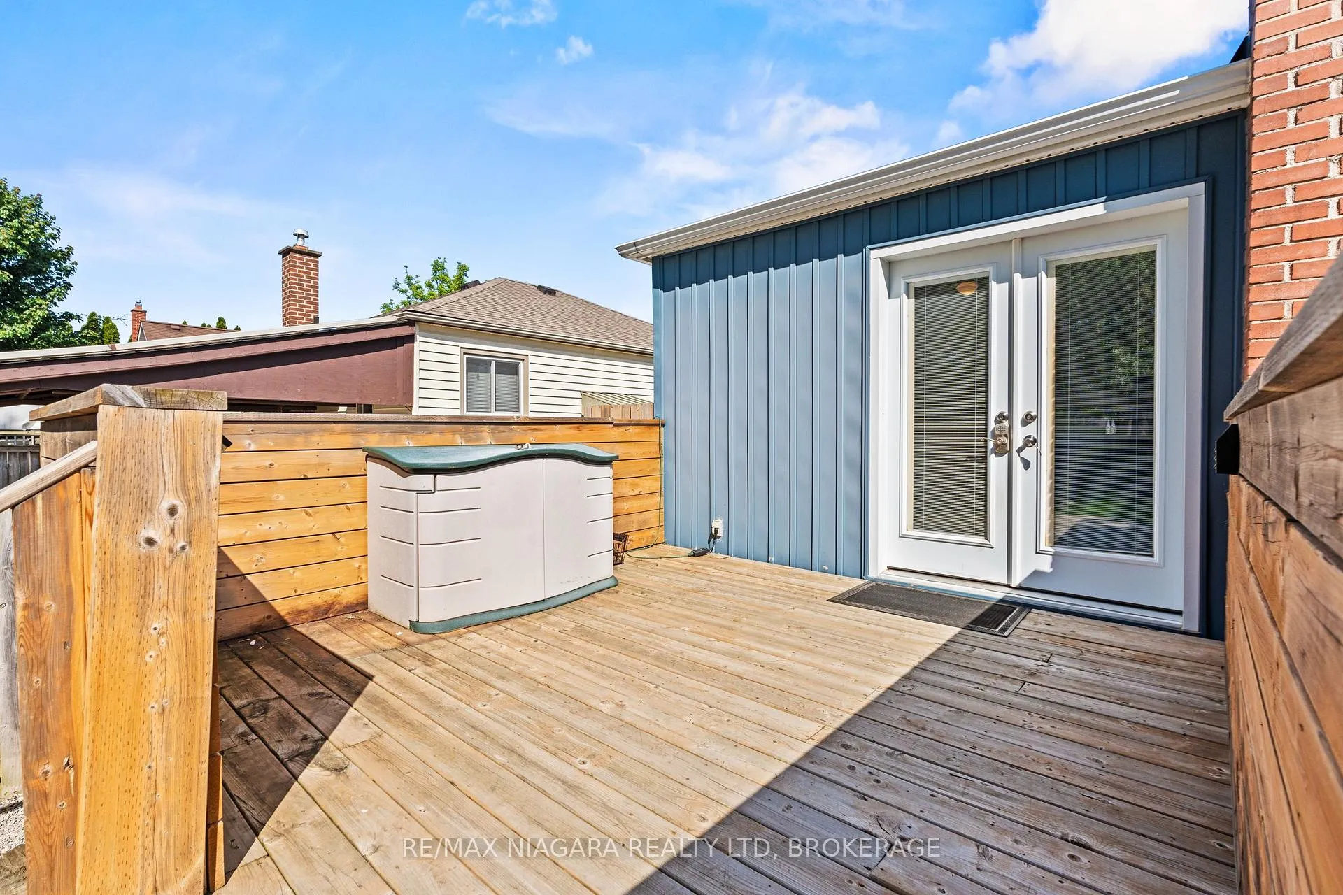 Photo 7 of 19 Bridge Street, St. Catharines, Grapeview — HOMEH