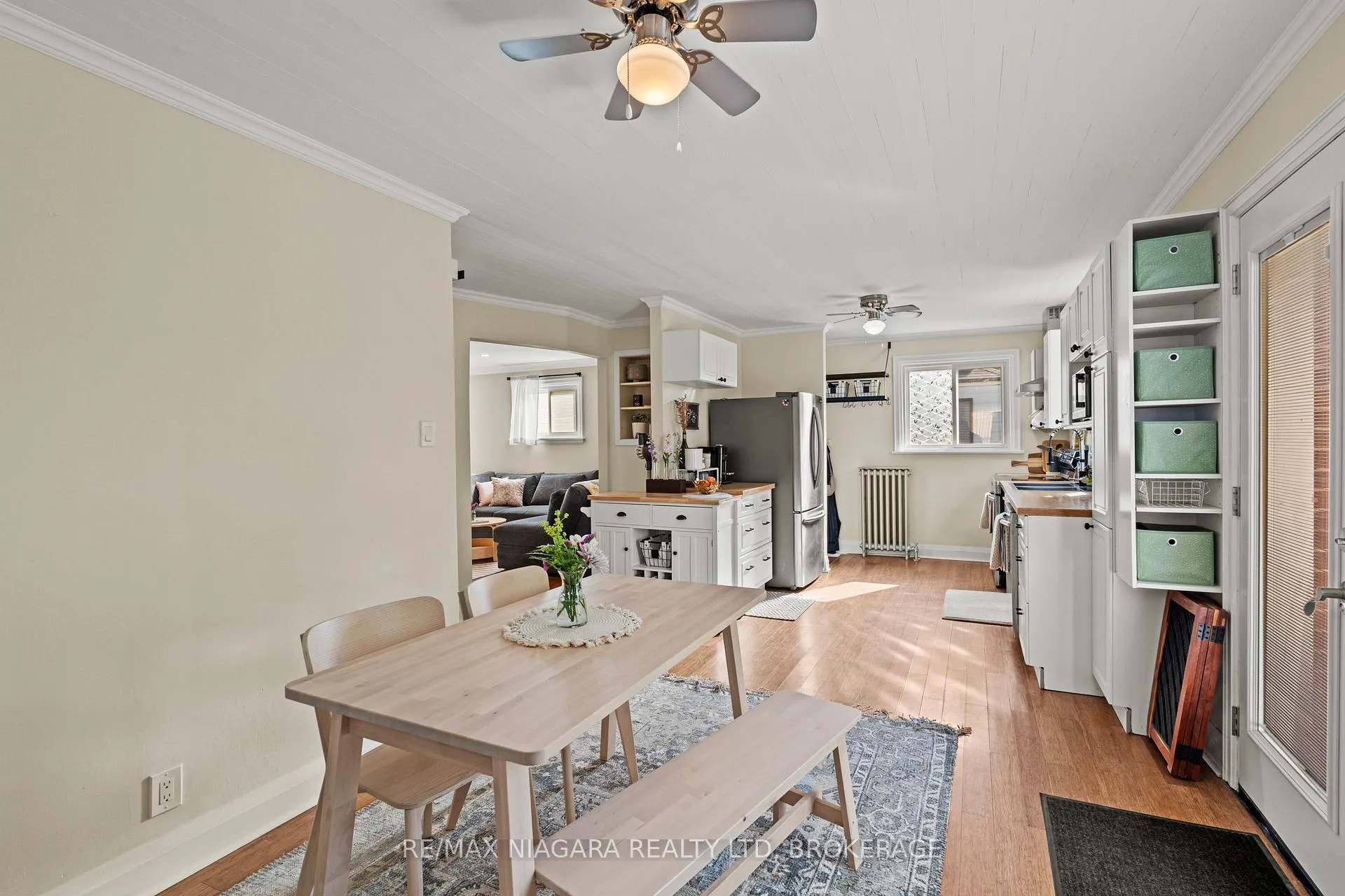 Photo 18 of 19 Bridge Street, St. Catharines, Grapeview — HOMEH