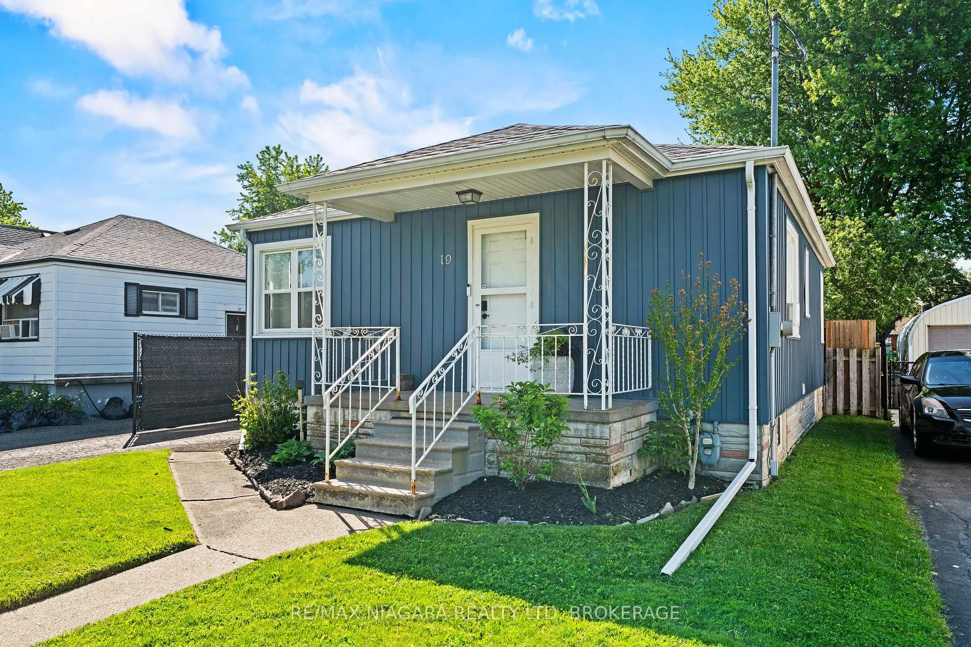 Photo 42 of 19 Bridge Street, St. Catharines, Grapeview — HOMEH