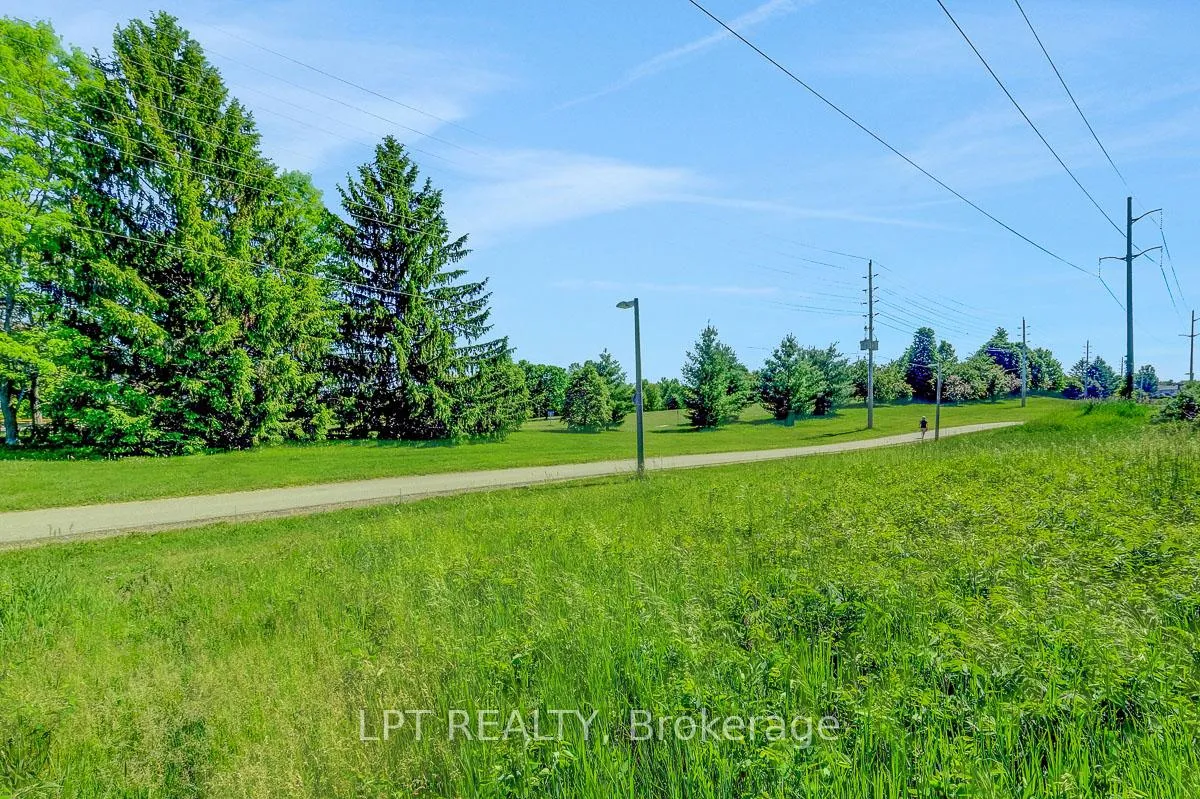 Photo 49 of 72 Westpointe Crescent, Ottawa, Centrepointe — HOMEH