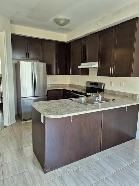 Photo 6 of 80 Truro Circle, Brampton, Northwest Brampton — HOMEH