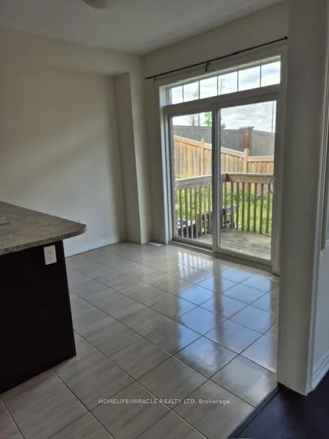 Photo 8 of 80 Truro Circle, Brampton, Northwest Brampton — HOMEH