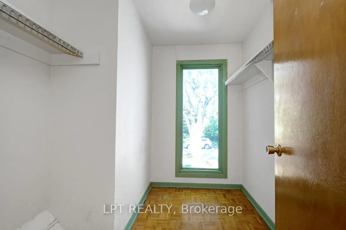 Photo 26 of 33 Estelle Crescent, Ottawa, Sheahan Estates/Trend Village — HOMEH
