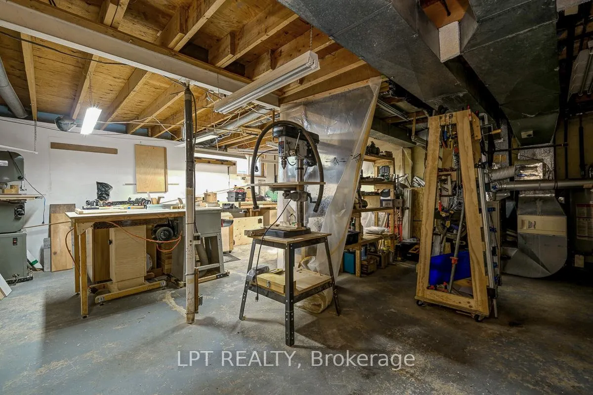 Photo 30 of 33 Estelle Crescent, Ottawa, Sheahan Estates/Trend Village — HOMEH