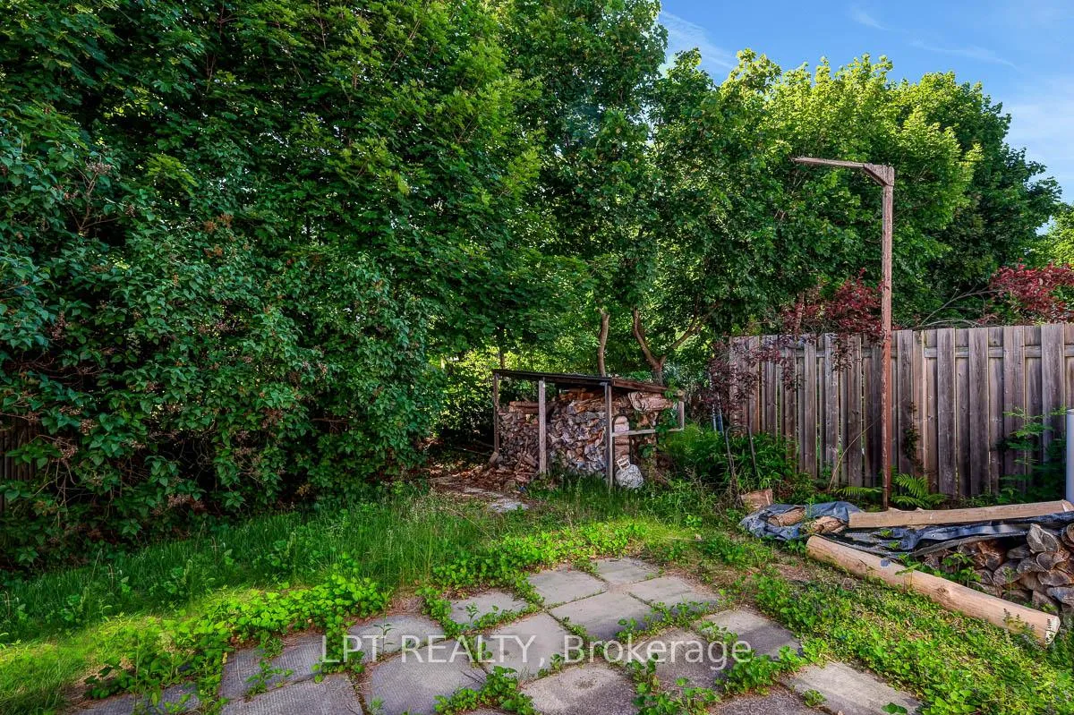 Photo 33 of 33 Estelle Crescent, Ottawa, Sheahan Estates/Trend Village — HOMEH