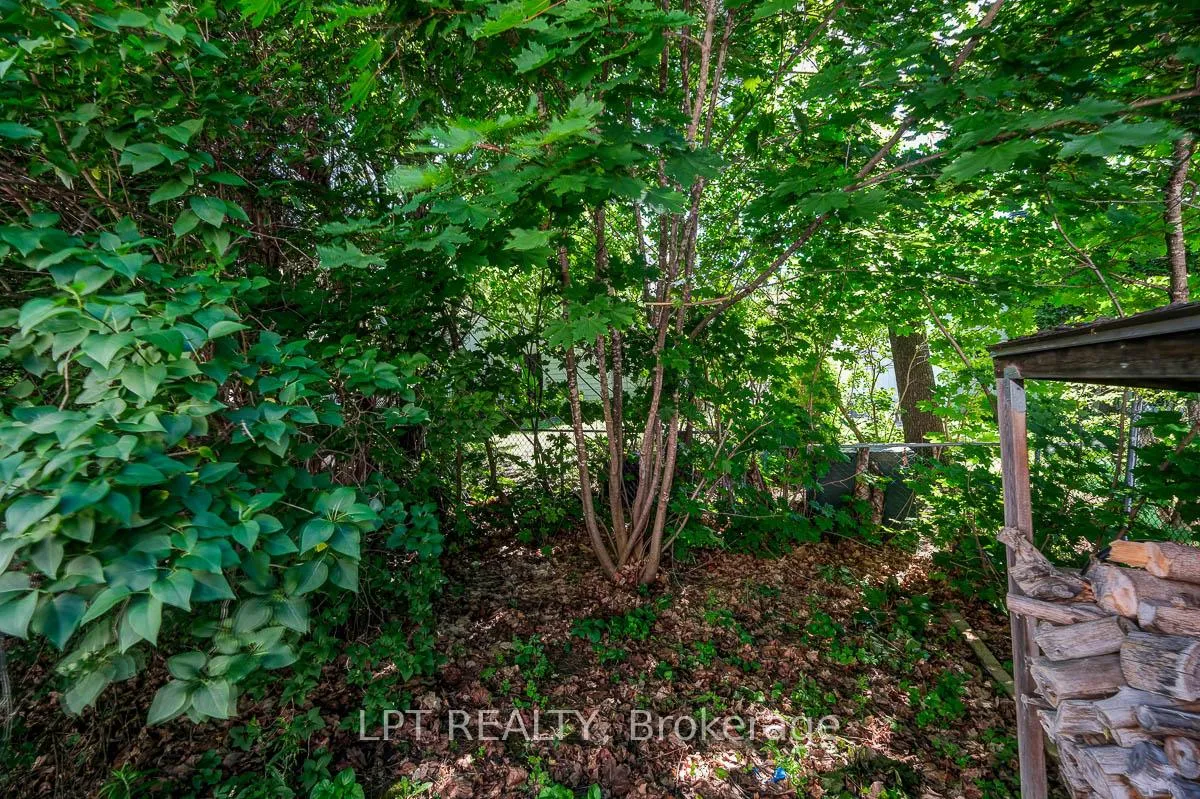Photo 35 of 33 Estelle Crescent, Ottawa, Sheahan Estates/Trend Village — HOMEH