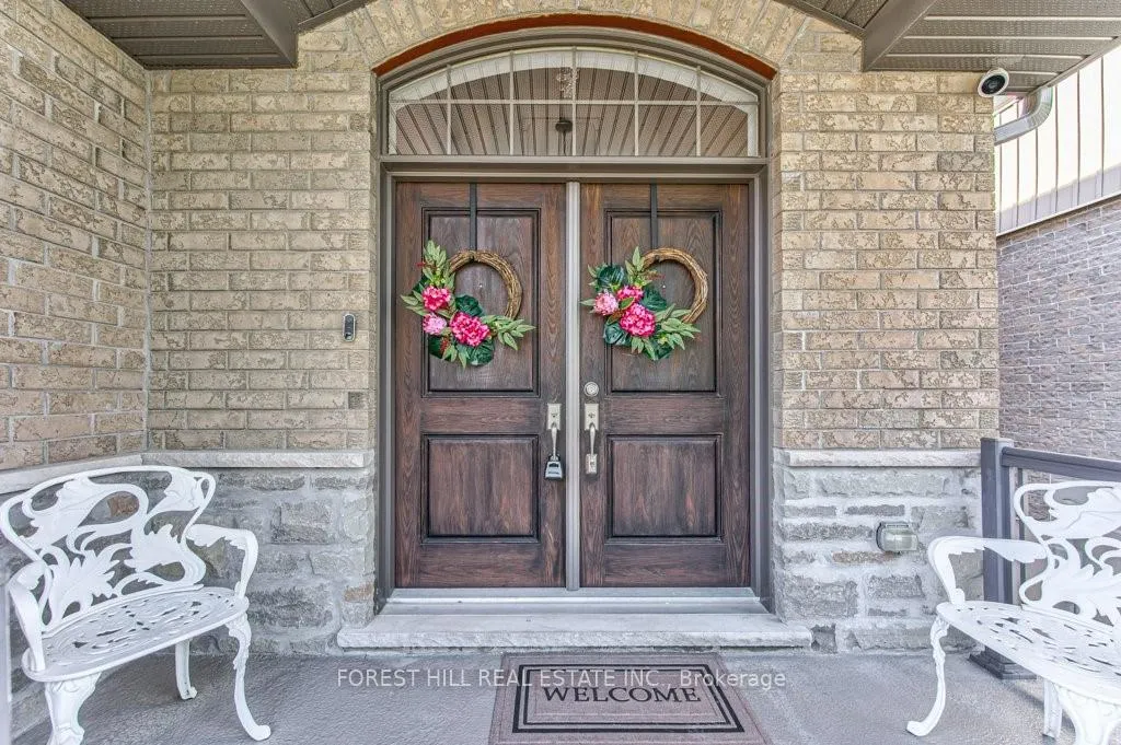 Photo 4 of 158 Eaglecrest Street, Waterloo, Kiwanis Park — HOMEH