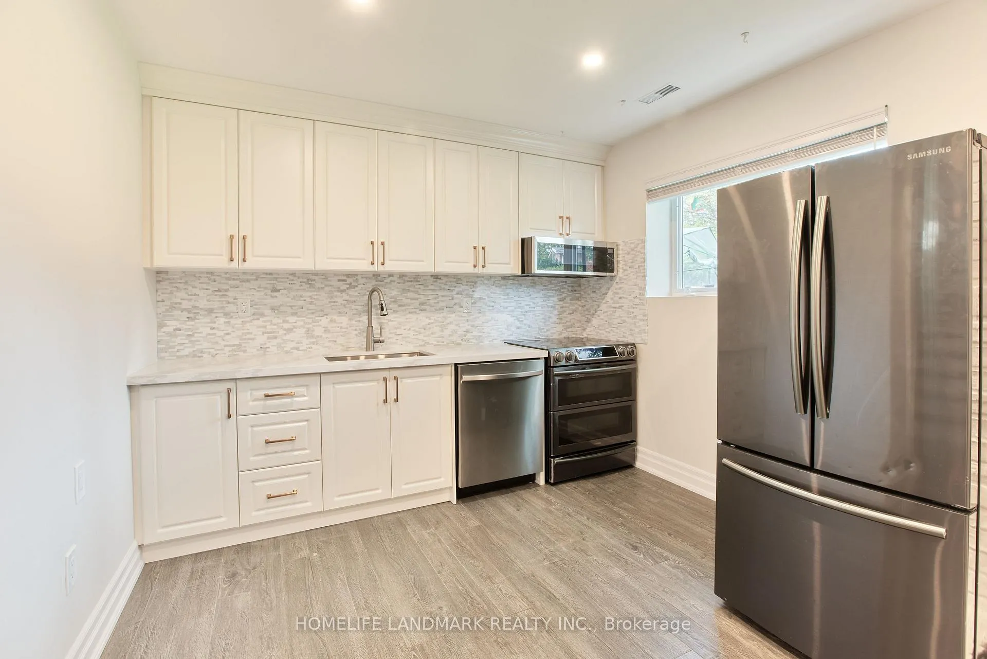 Photo 1 of Unit Lower, 21 Robinglade Drive, Etobicoke, Eringate-Centennial-West Deane — HOMEH