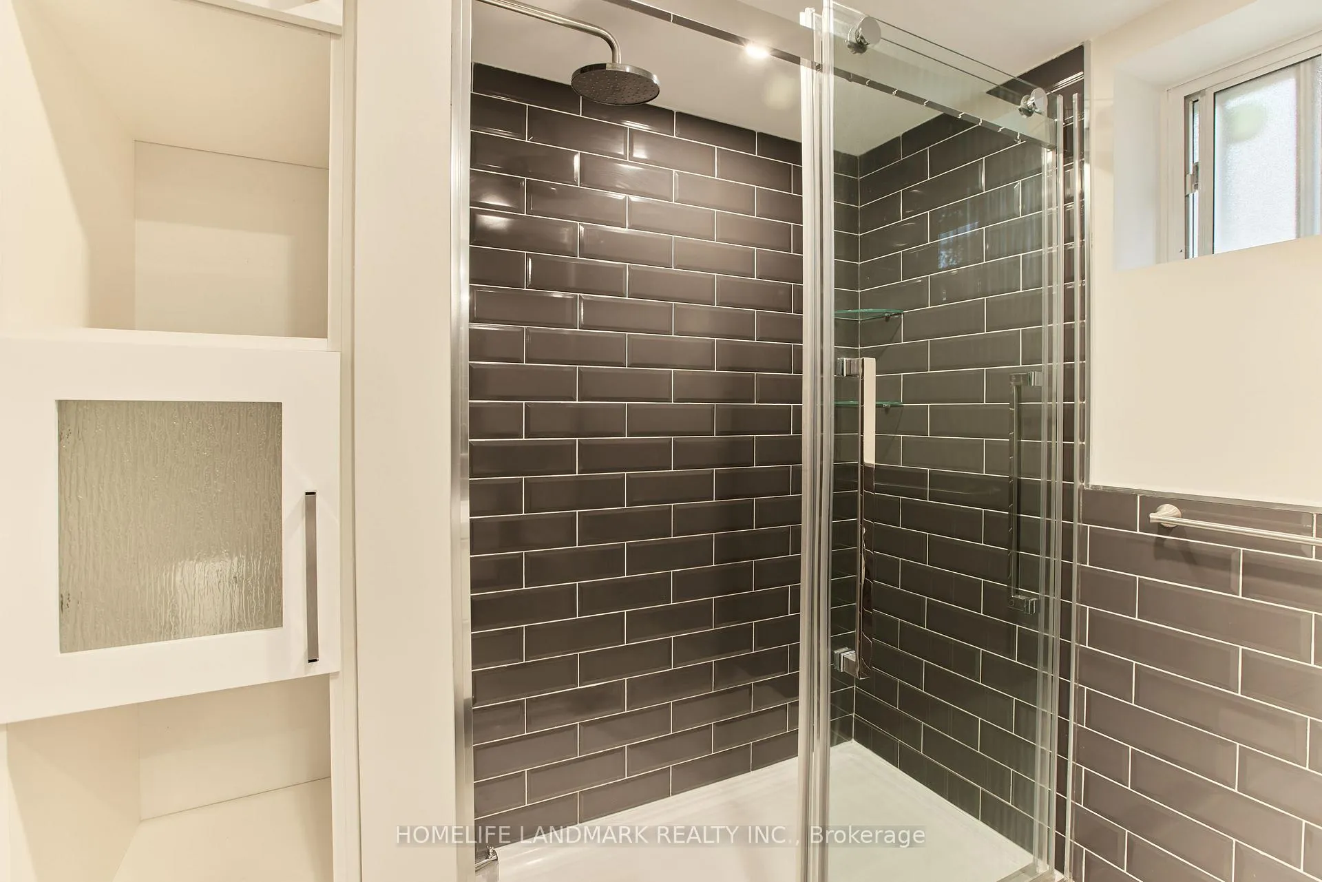 Photo 9 of Unit Lower, 21 Robinglade Drive, Etobicoke, Eringate-Centennial-West Deane — HOMEH