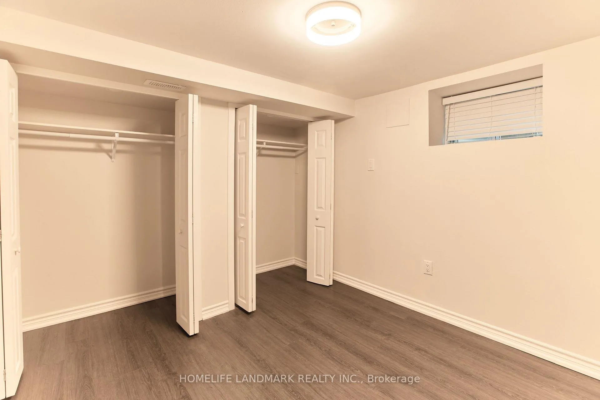 Photo 11 of Unit Lower, 21 Robinglade Drive, Etobicoke, Eringate-Centennial-West Deane — HOMEH