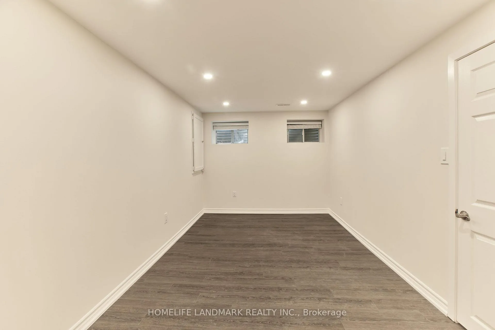 Photo 14 of Unit Lower, 21 Robinglade Drive, Etobicoke, Eringate-Centennial-West Deane — HOMEH