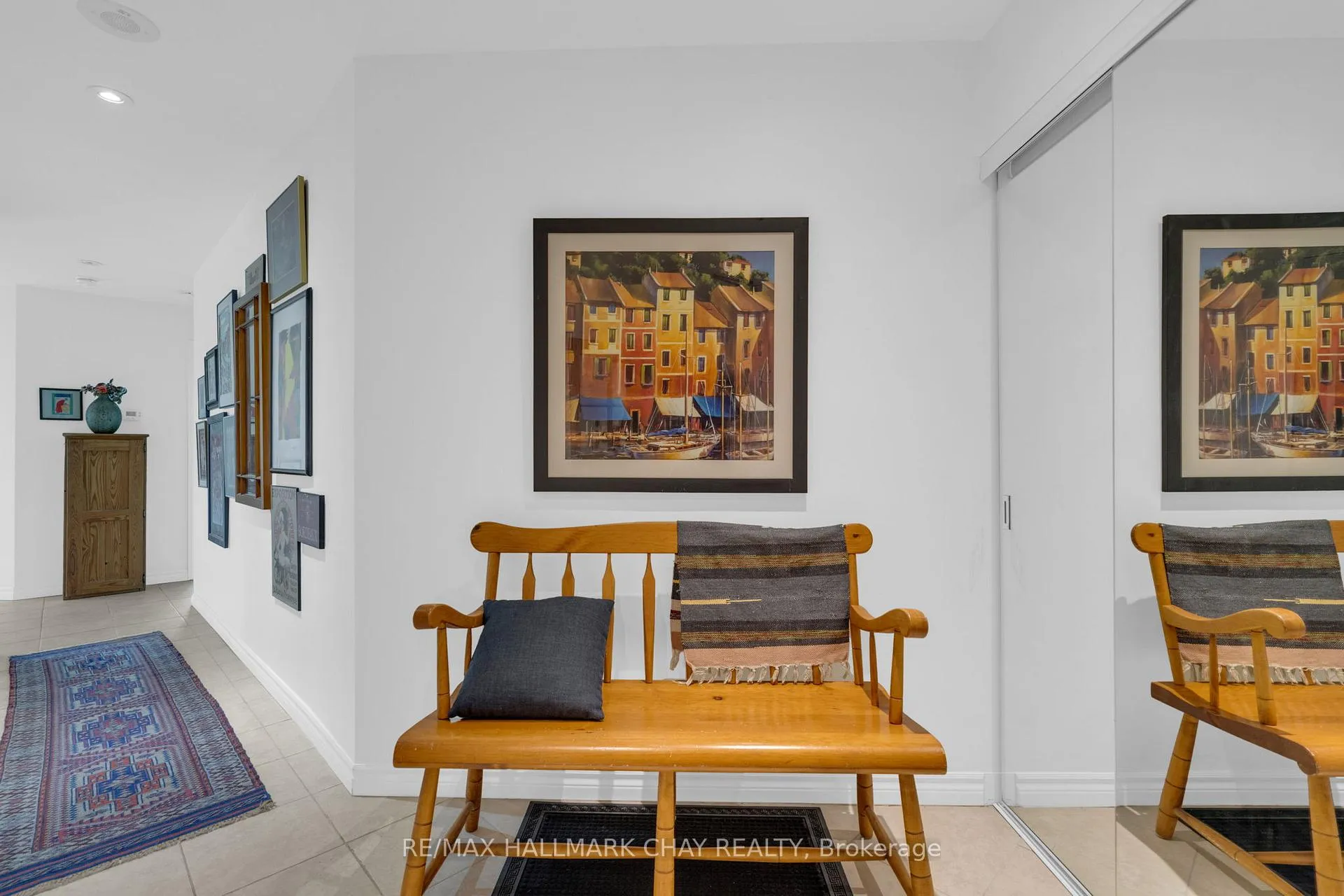 Photo 5 of Unit 307, 6 Toronto Street, Barrie, City Centre — HOMEH