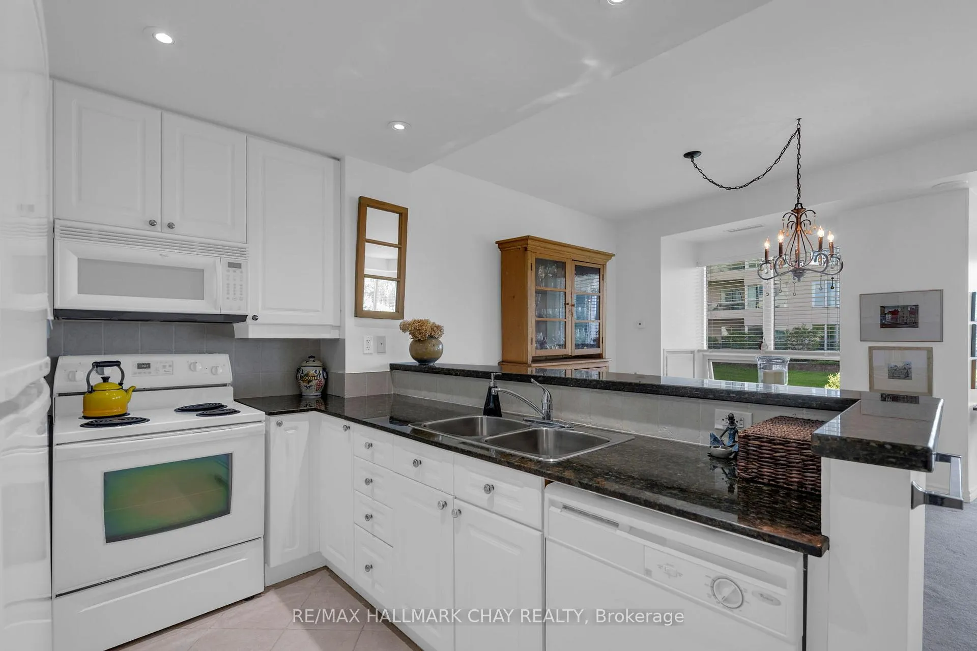 Photo 7 of Unit 307, 6 Toronto Street, Barrie, City Centre — HOMEH