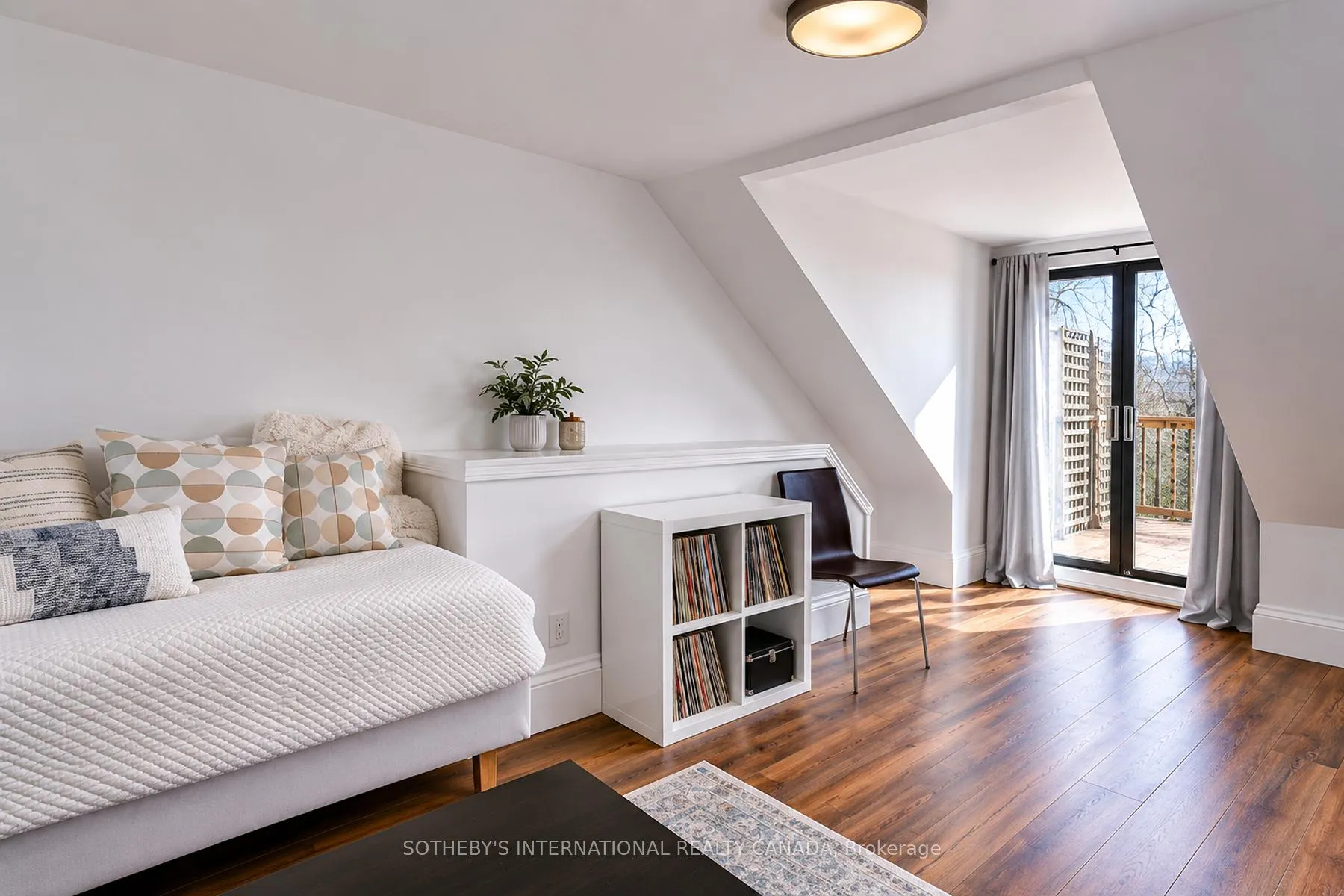 Photo 12 of 635 Pape Avenue, Toronto, Blake-Jones — HOMEH