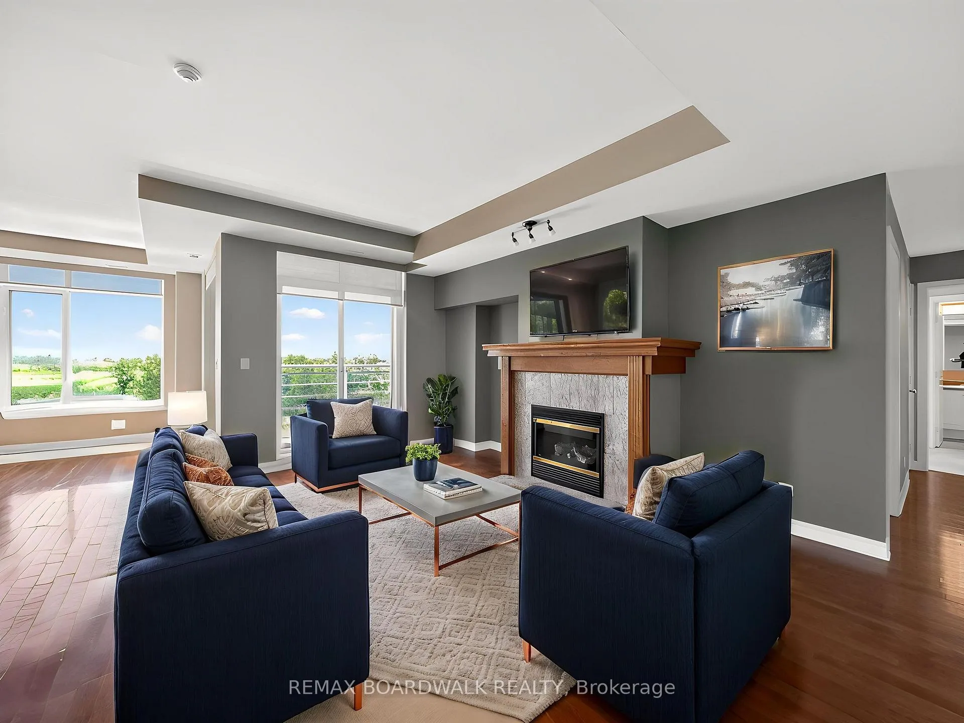 Photo 8 of Unit 804, 136 Darlington Private, Ottawa, Hunt Club/Western Community — HOMEH