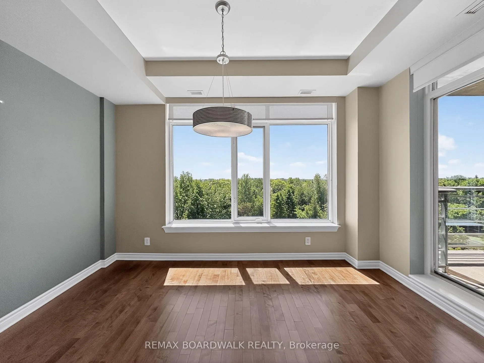 Photo 15 of Unit 804, 136 Darlington Private, Ottawa, Hunt Club/Western Community — HOMEH