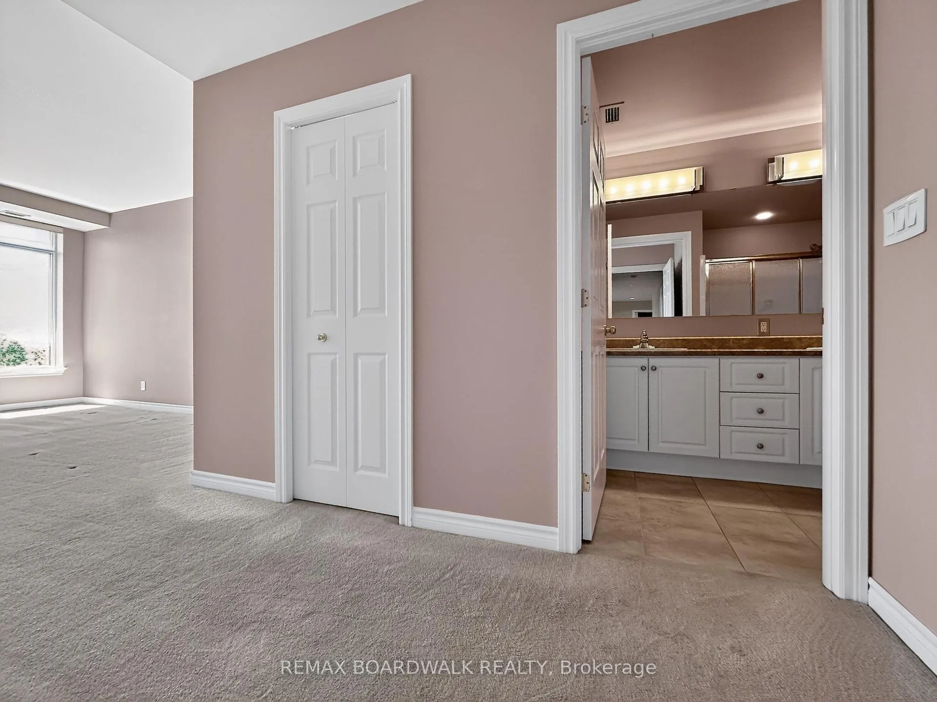 Photo 21 of Unit 804, 136 Darlington Private, Ottawa, Hunt Club/Western Community — HOMEH