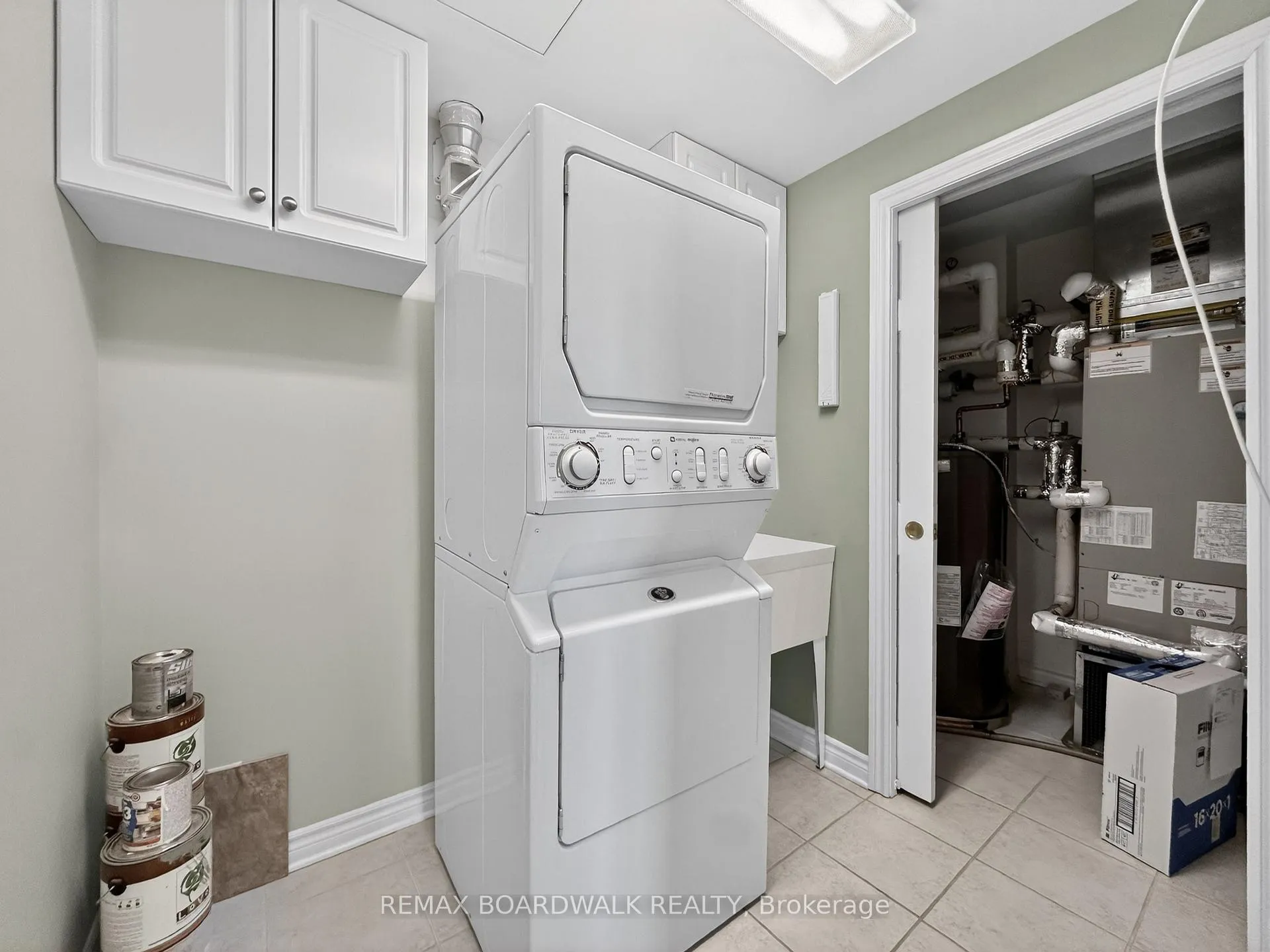 Photo 26 of Unit 804, 136 Darlington Private, Ottawa, Hunt Club/Western Community — HOMEH