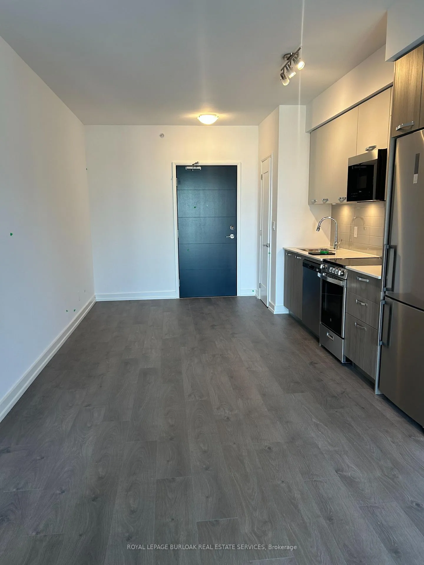 Photo 8 of Unit 1311, 75 James Street S, Hamilton, Corktown — HOMEH