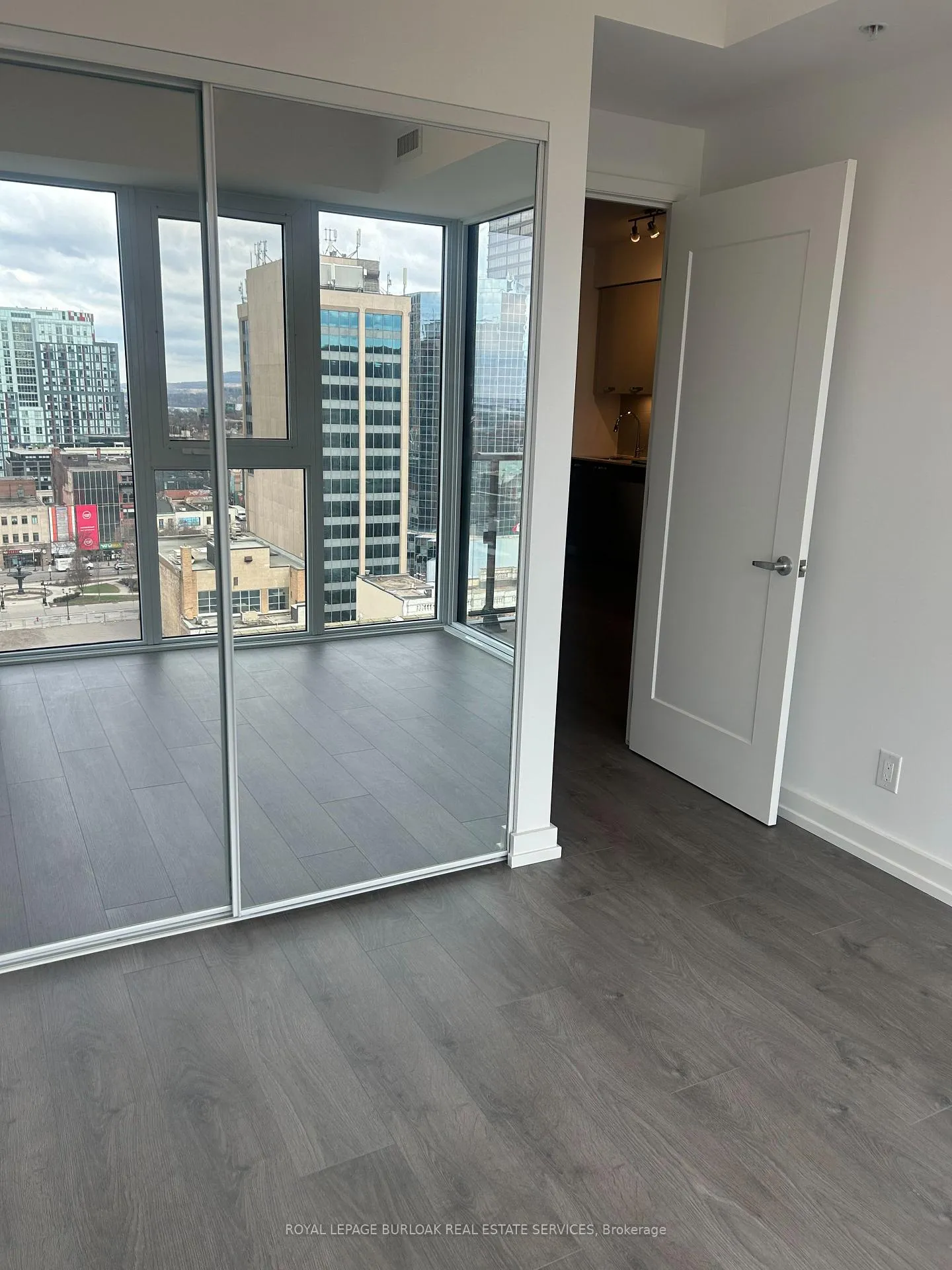 Photo 12 of Unit 1311, 75 James Street S, Hamilton, Corktown — HOMEH