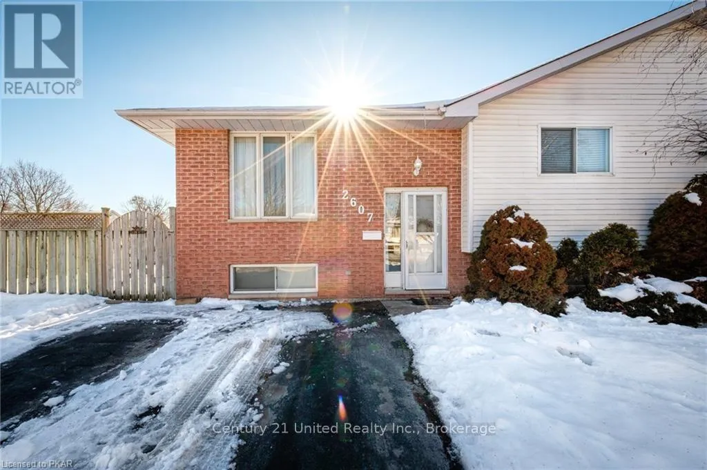 Photo 1 of Unit Unit B, 2607 Foxmeadow Road, Peterborough, Ashburnham Ward 4 — HOMEH