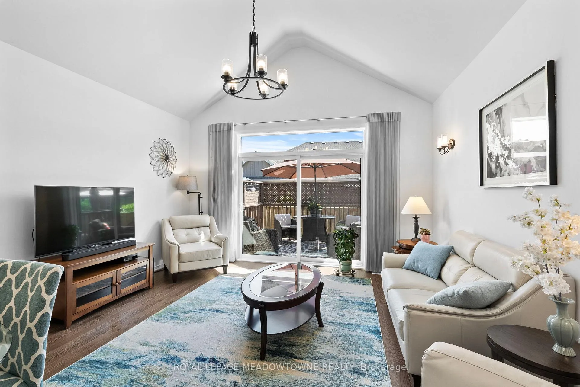 Photo 14 of 24 Cosmopolitan Common, St. Catharines, Carlton/Bunting — HOMEH