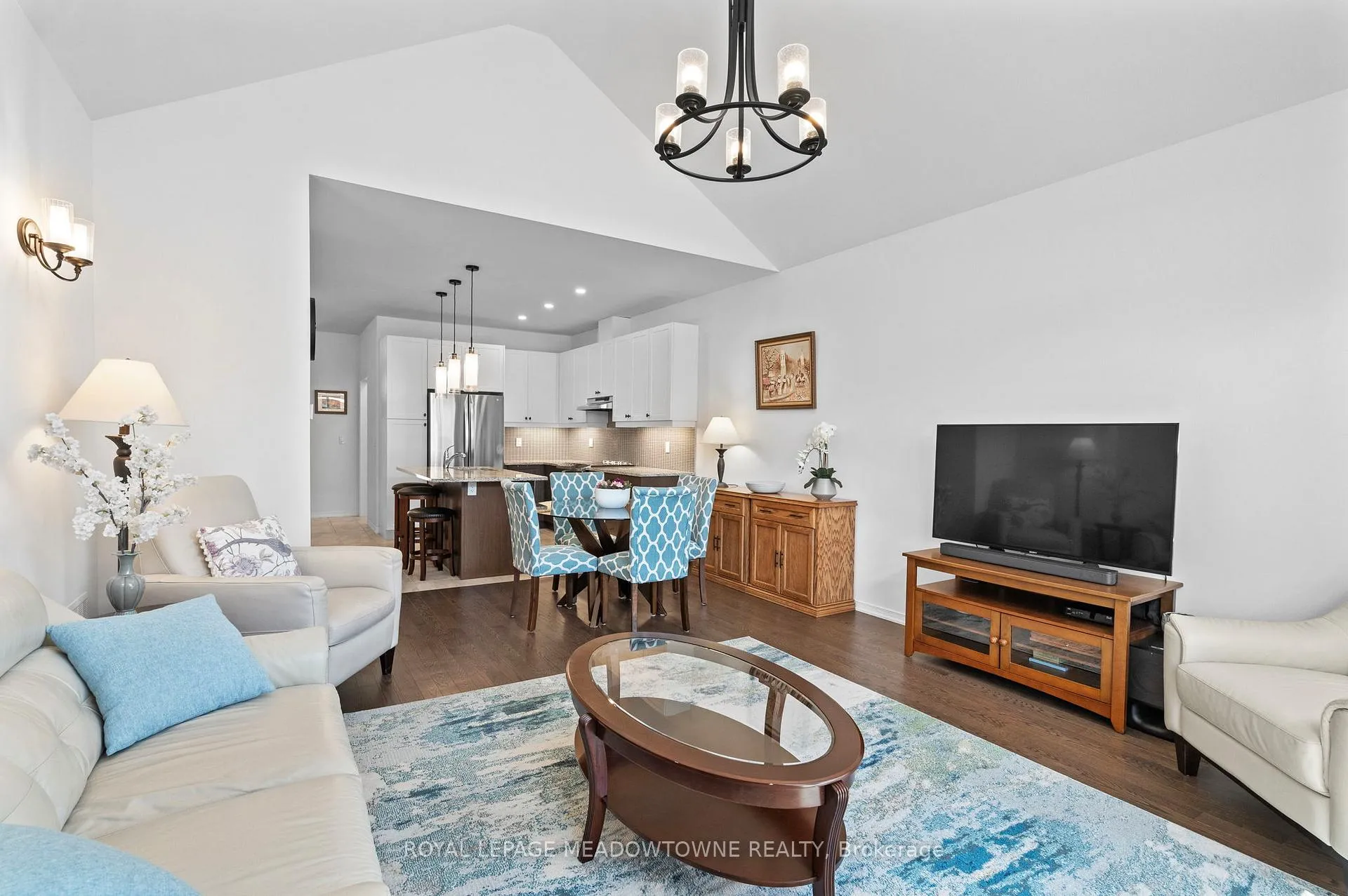 Photo 16 of 24 Cosmopolitan Common, St. Catharines, Carlton/Bunting — HOMEH