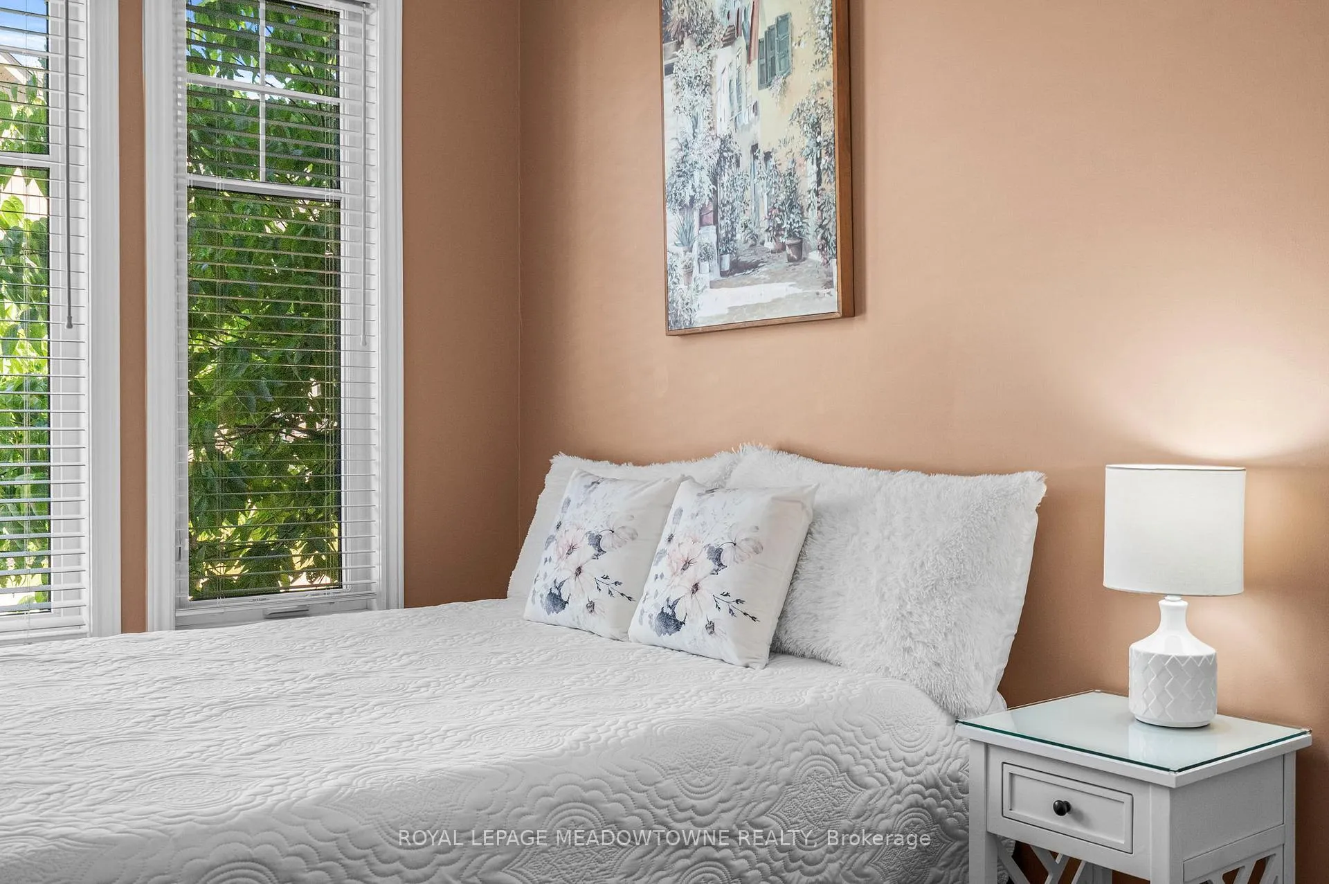 Photo 21 of 24 Cosmopolitan Common, St. Catharines, Carlton/Bunting — HOMEH