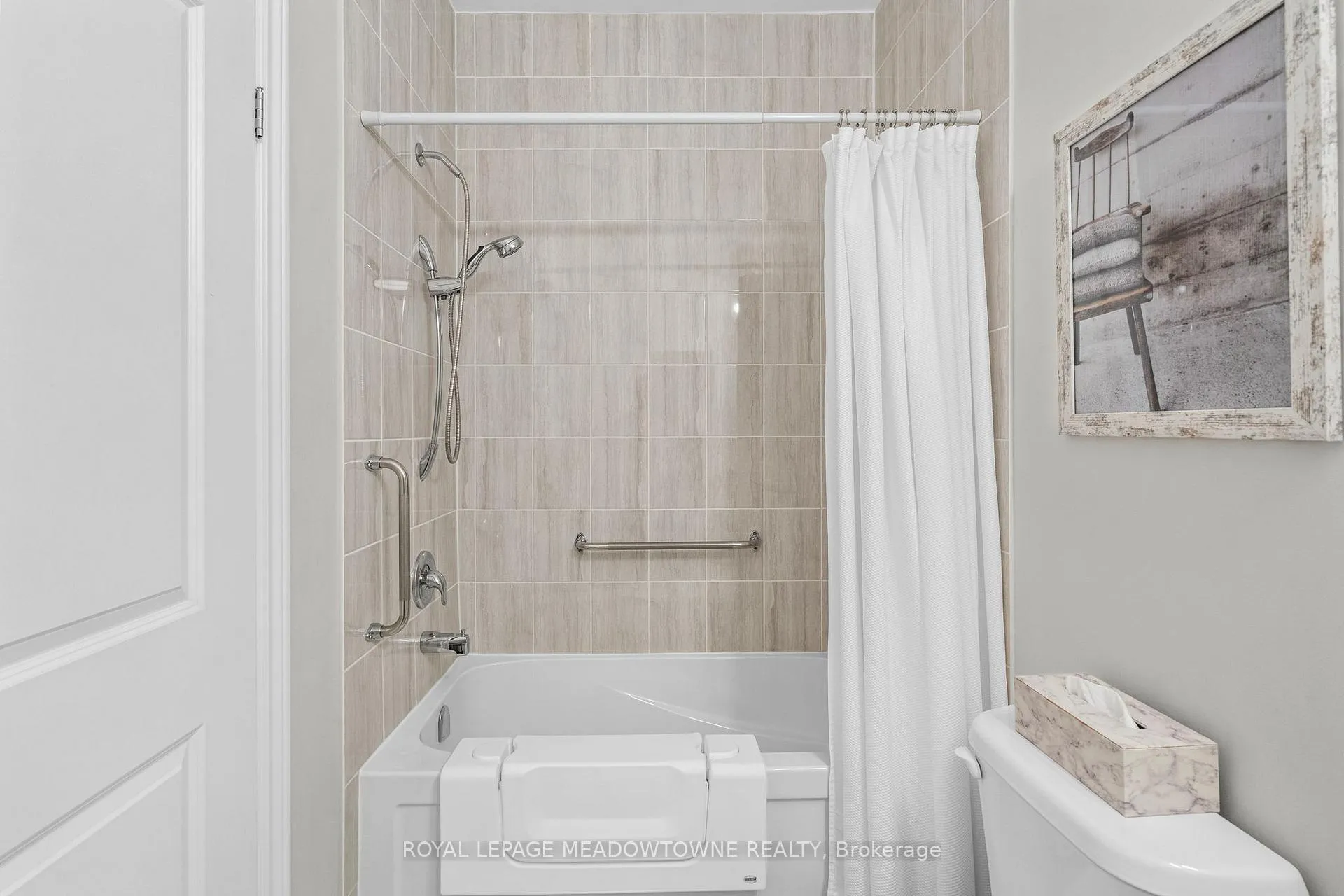 Photo 24 of 24 Cosmopolitan Common, St. Catharines, Carlton/Bunting — HOMEH