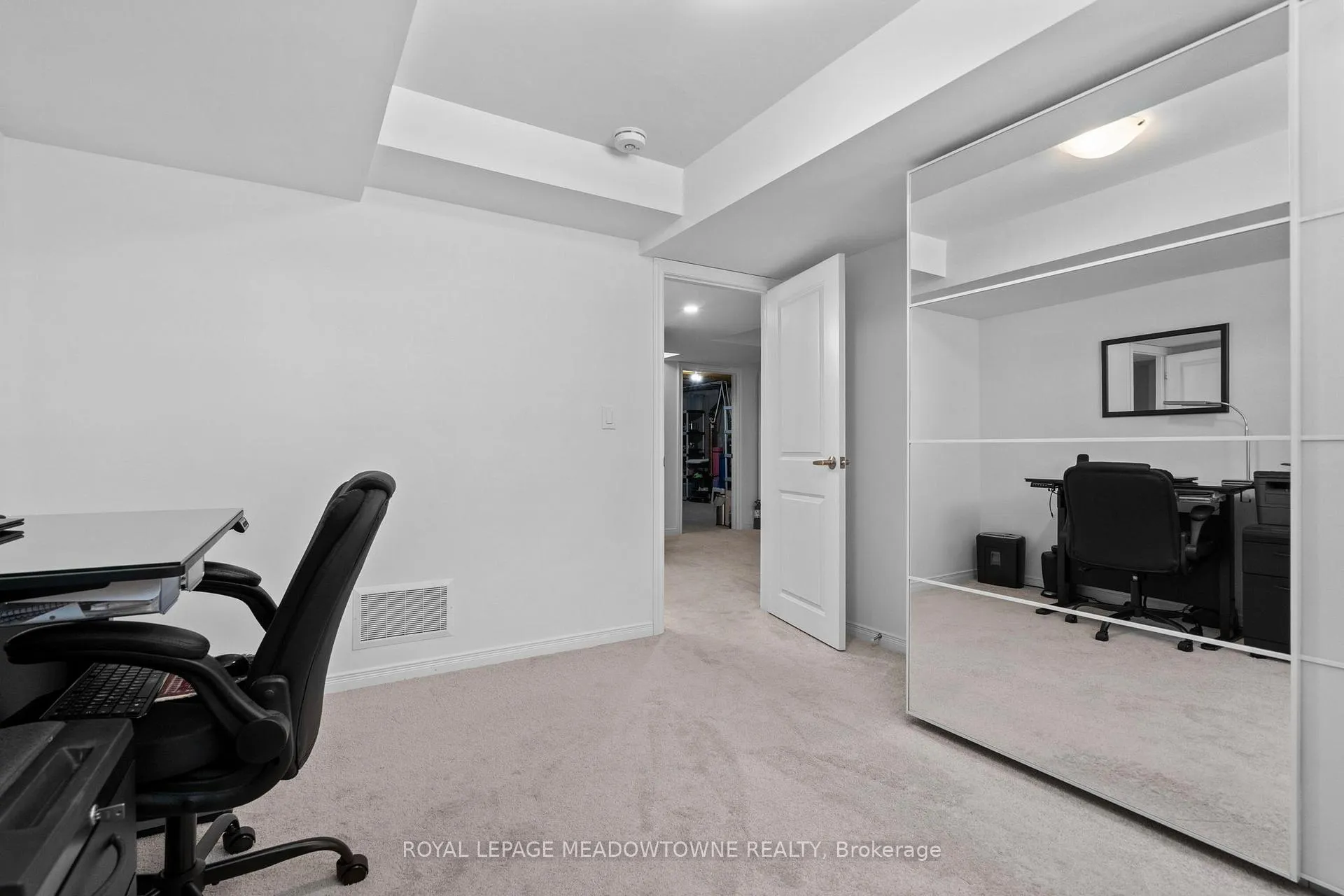 Photo 37 of 24 Cosmopolitan Common, St. Catharines, Carlton/Bunting — HOMEH