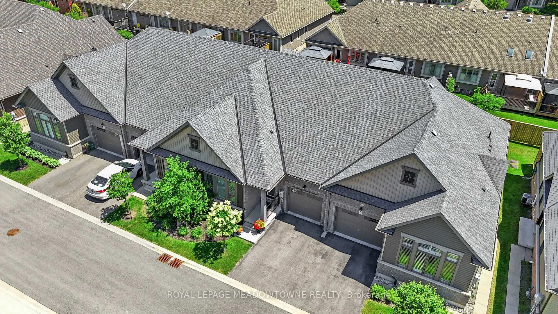 Photo 44 of 24 Cosmopolitan Common, St. Catharines, Carlton/Bunting — HOMEH