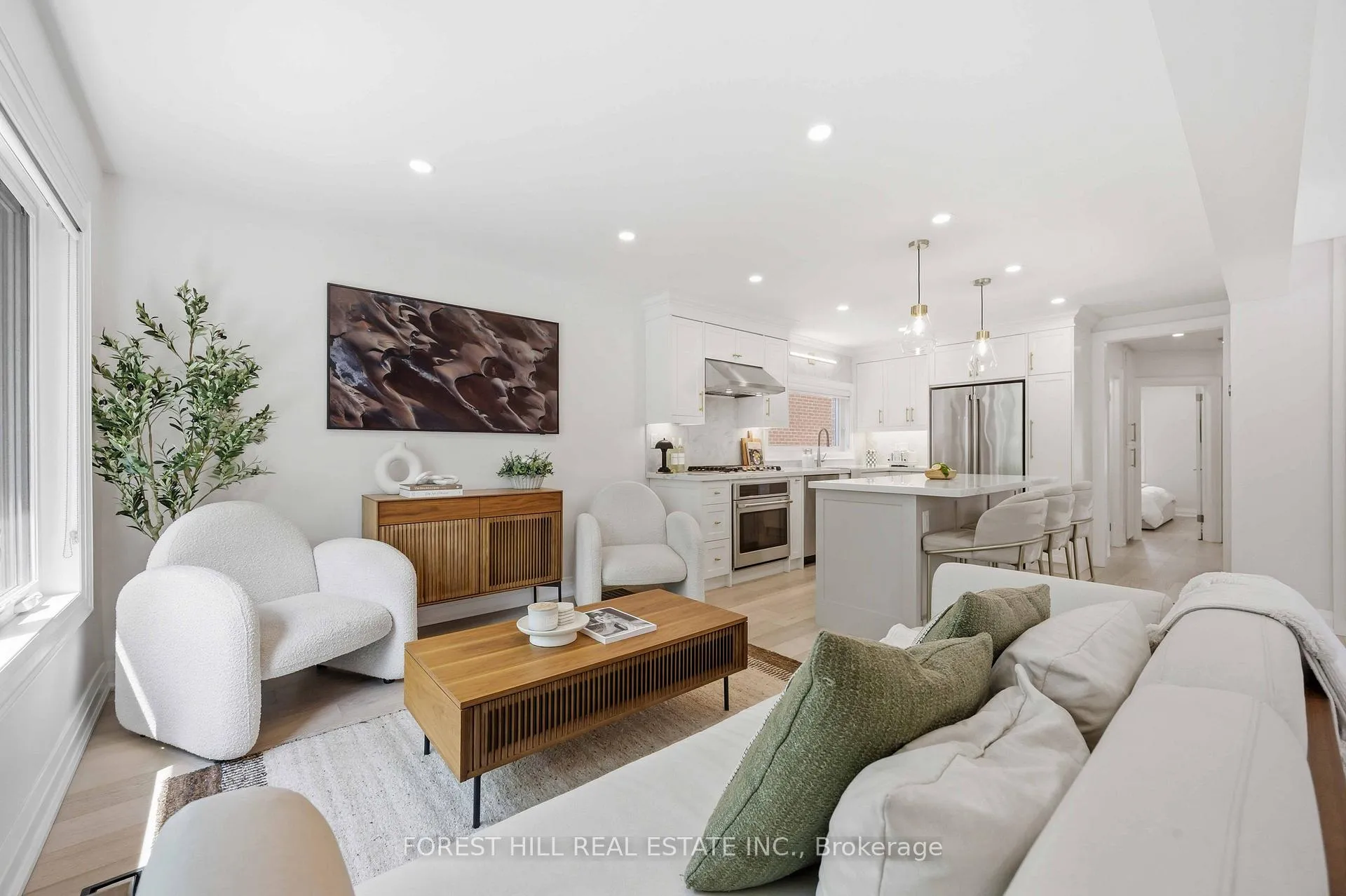 Photo 3 of 9 Marilyn Crescent, Toronto, O'Connor-Parkview — HOMEH