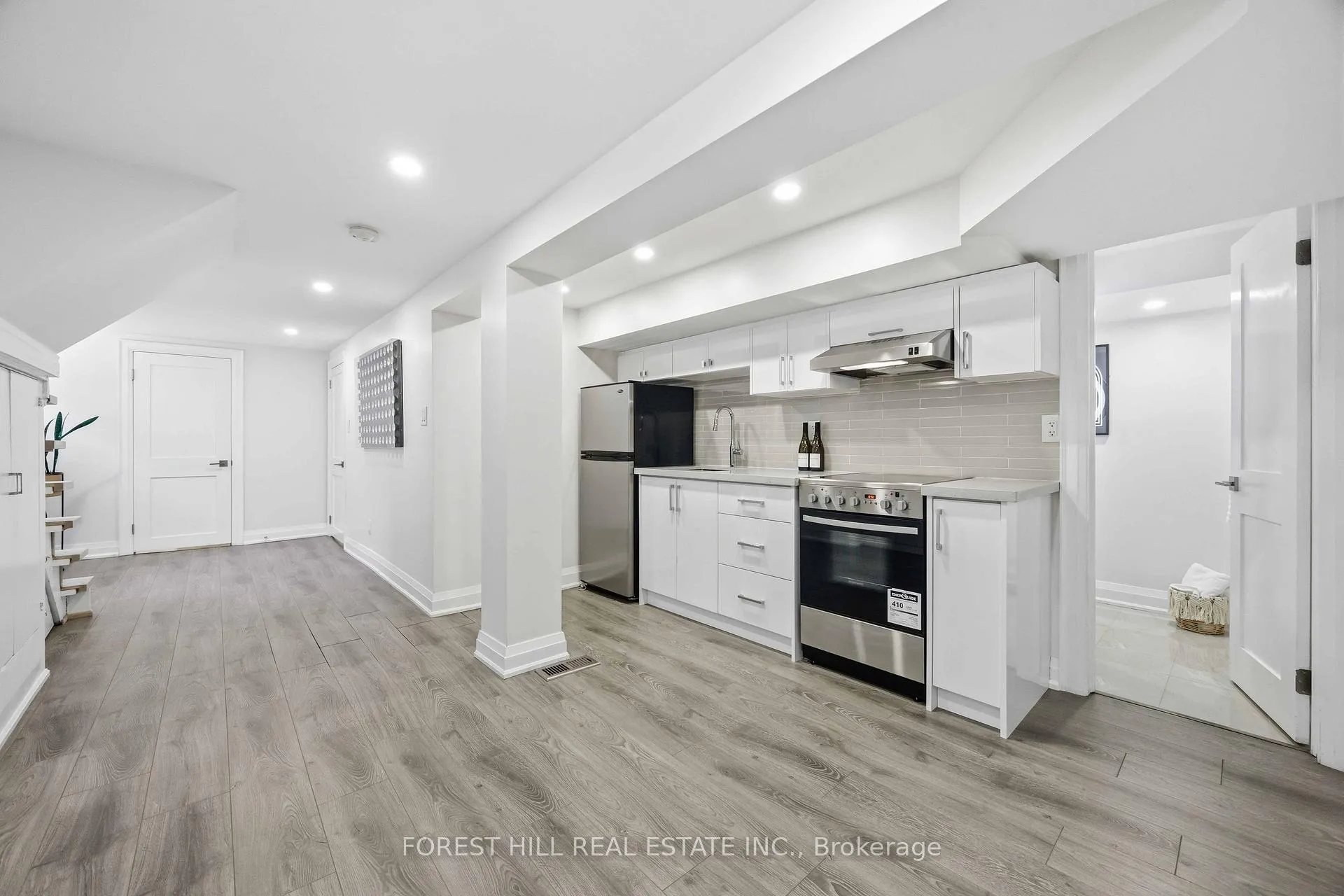 Photo 27 of 9 Marilyn Crescent, Toronto, O'Connor-Parkview — HOMEH