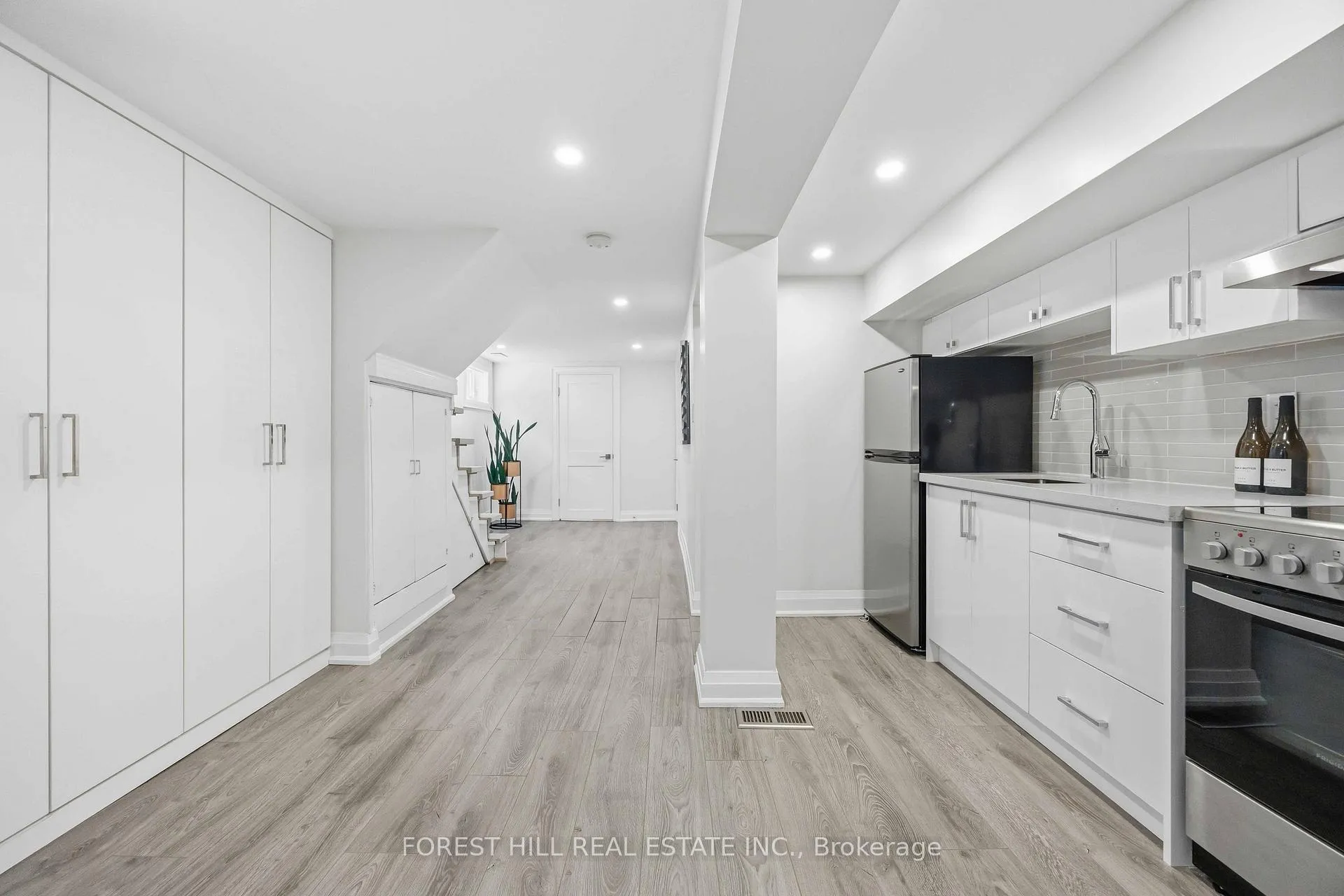 Photo 28 of 9 Marilyn Crescent, Toronto, O'Connor-Parkview — HOMEH
