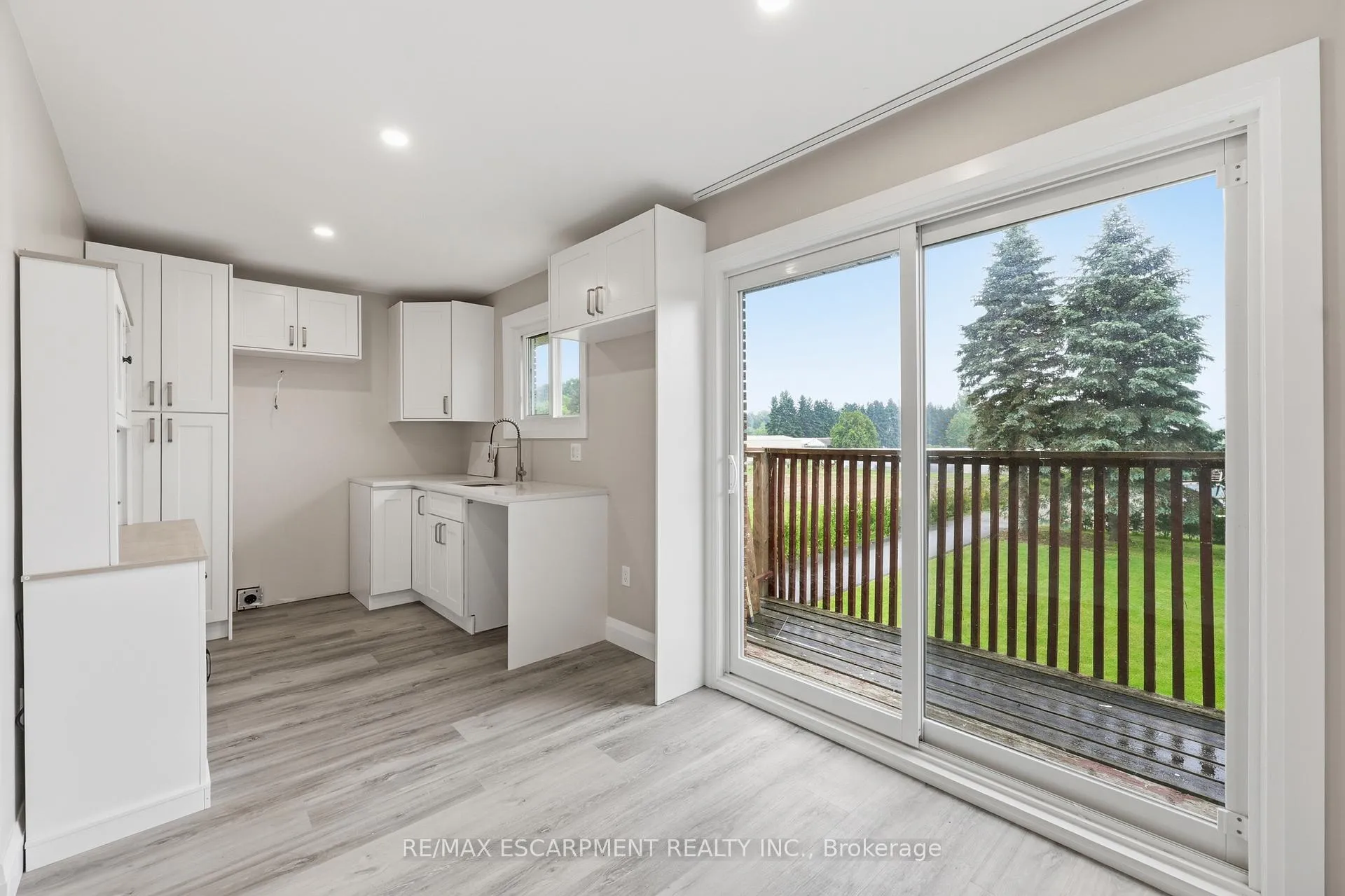 Photo 11 of 891 Centre Road, Hamilton, Rural Flamborough — HOMEH