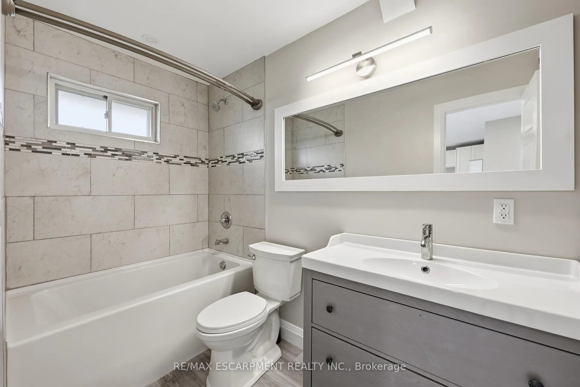 Photo 14 of 891 Centre Road, Hamilton, Rural Flamborough — HOMEH