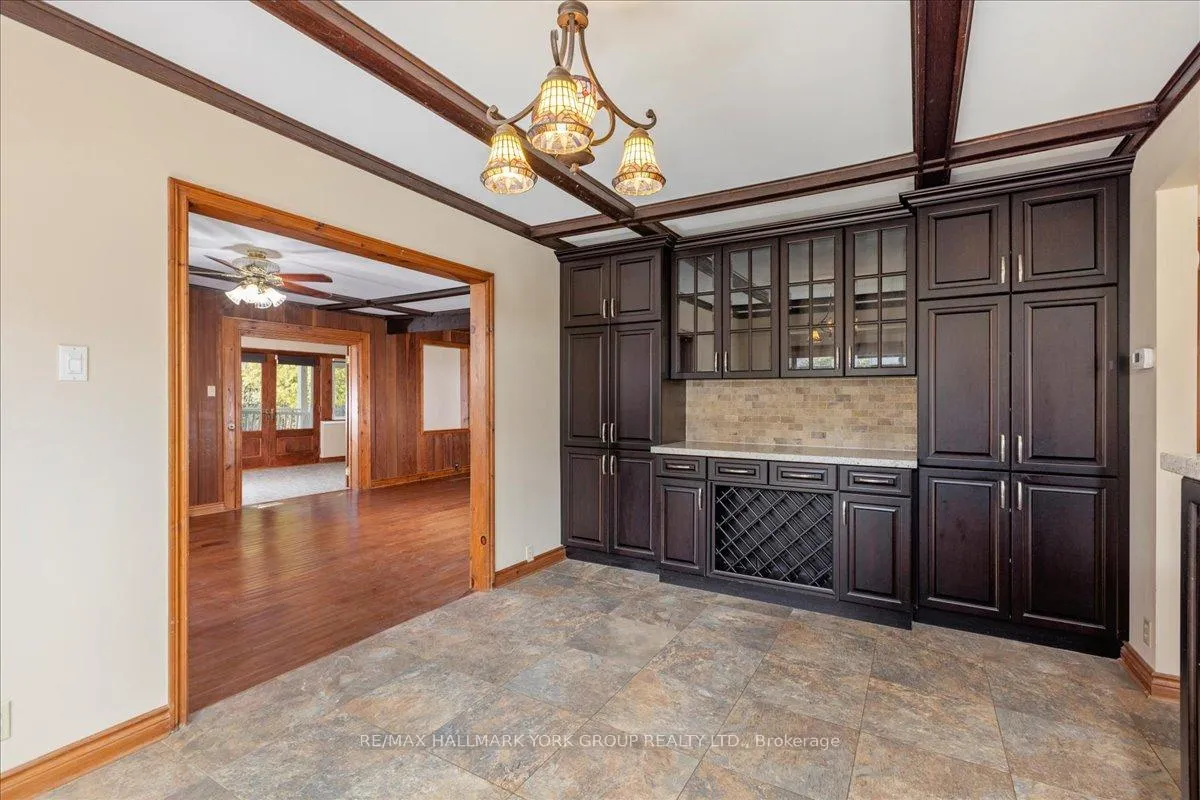 Photo 13 of 181 Lake Drive N, Georgina, Historic Lakeshore Communities — HOMEH