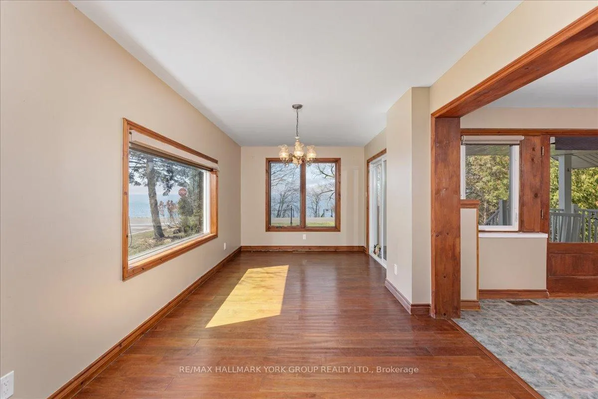 Photo 20 of 181 Lake Drive N, Georgina, Historic Lakeshore Communities — HOMEH