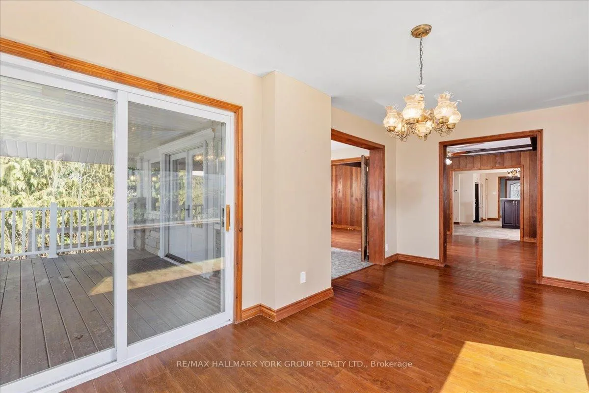 Photo 21 of 181 Lake Drive N, Georgina, Historic Lakeshore Communities — HOMEH