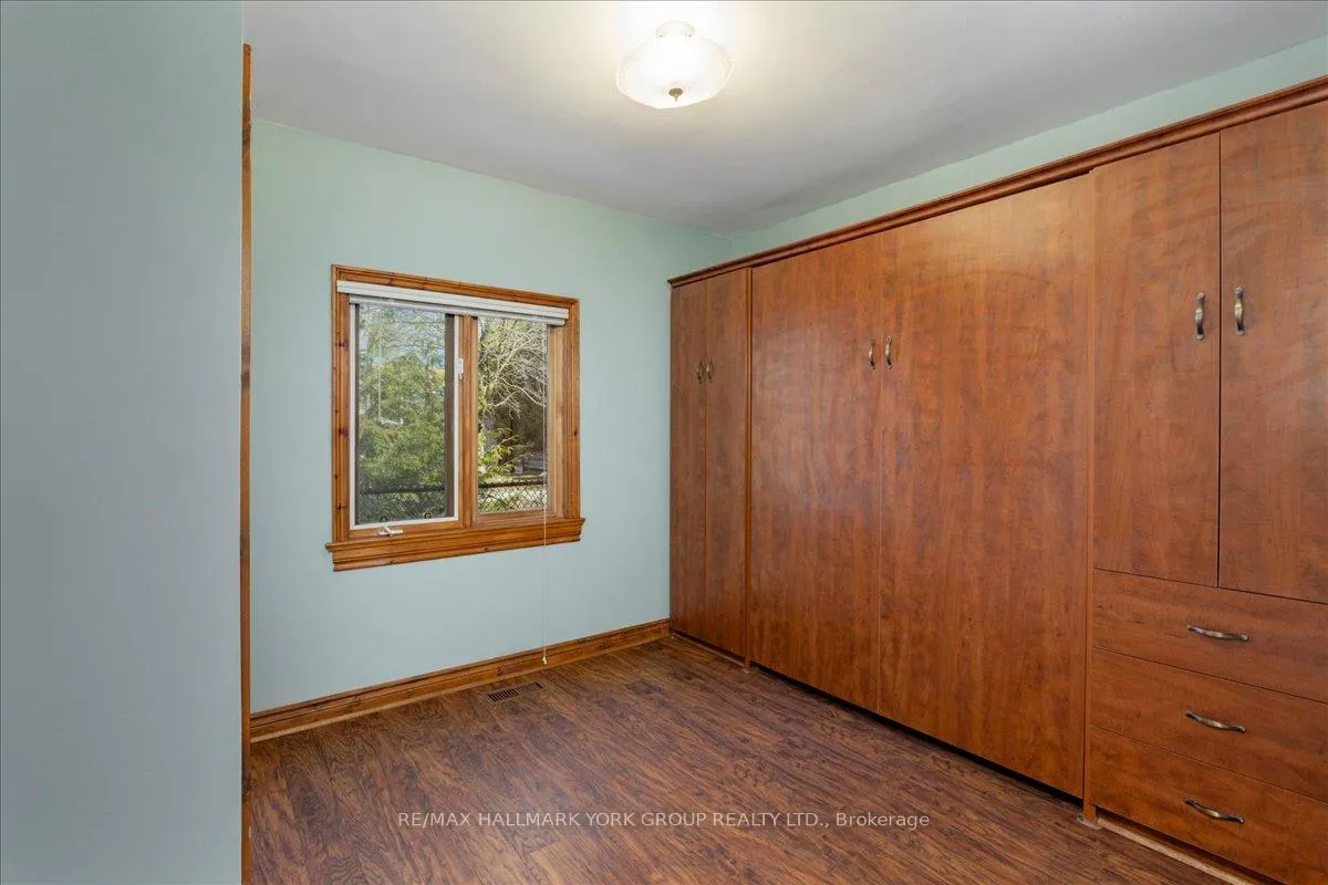 Photo 23 of 181 Lake Drive N, Georgina, Historic Lakeshore Communities — HOMEH
