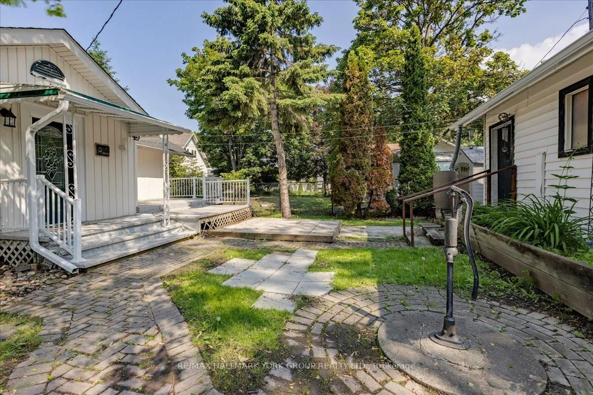 Photo 34 of 181 Lake Drive N, Georgina, Historic Lakeshore Communities — HOMEH