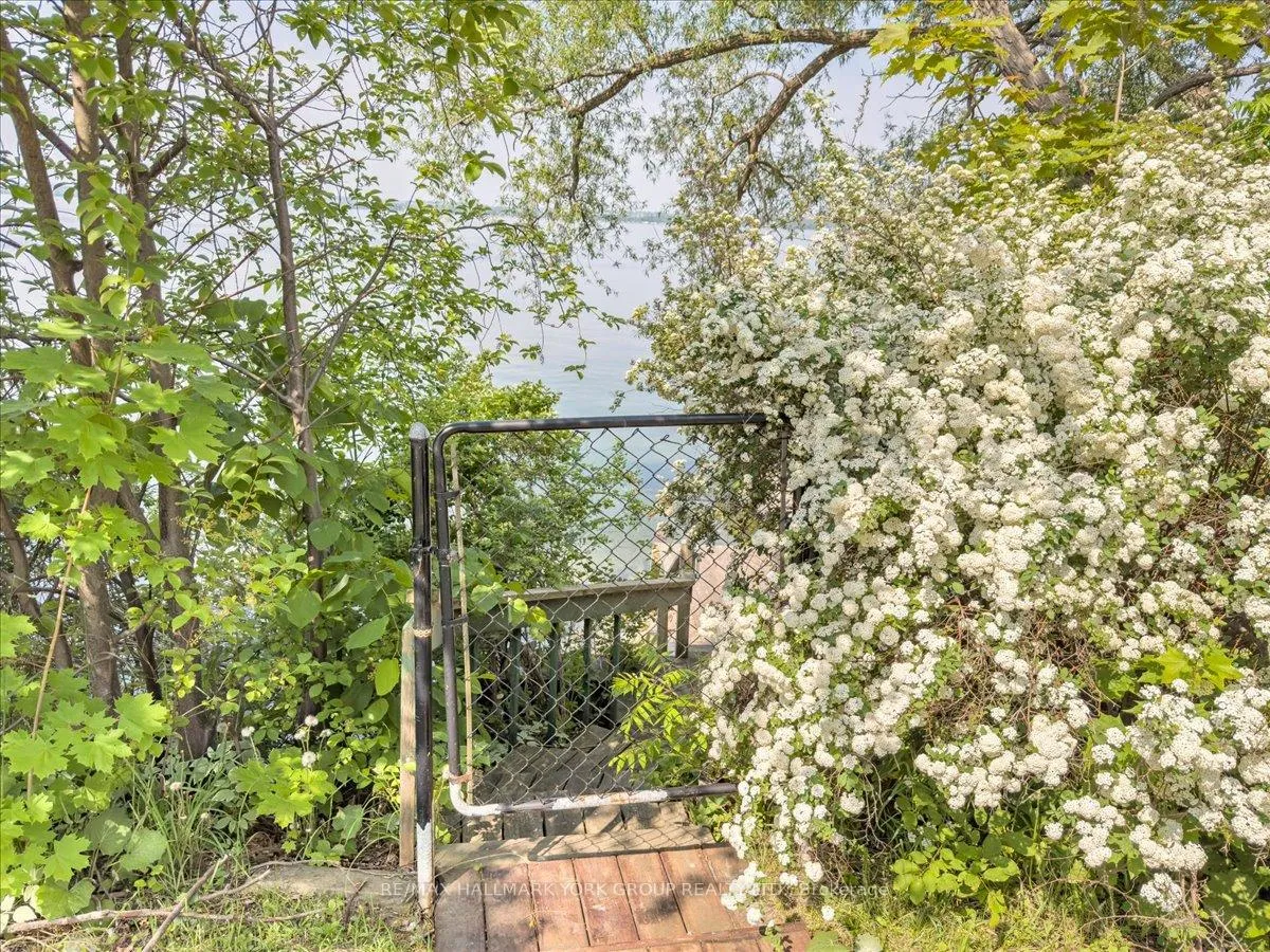Photo 41 of 181 Lake Drive N, Georgina, Historic Lakeshore Communities — HOMEH